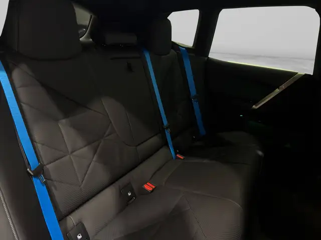 BMW Ix view 12
