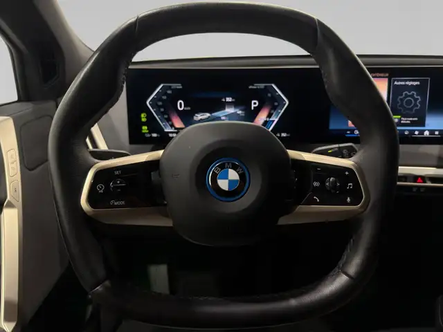 BMW Ix view 13