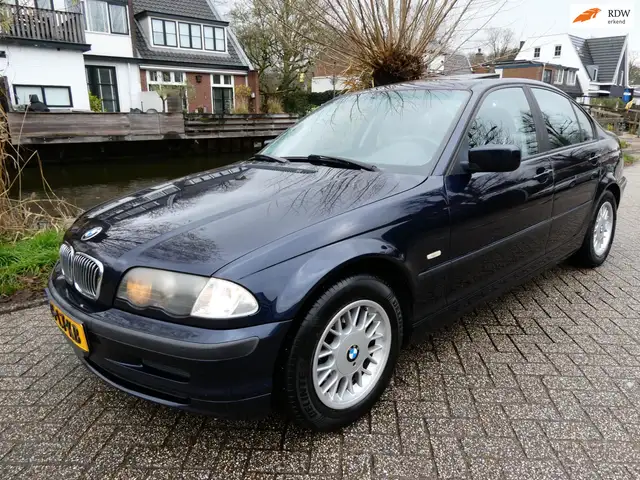 BMW 323 3-serie 323i Executive 170pk Automaat Clima Leder