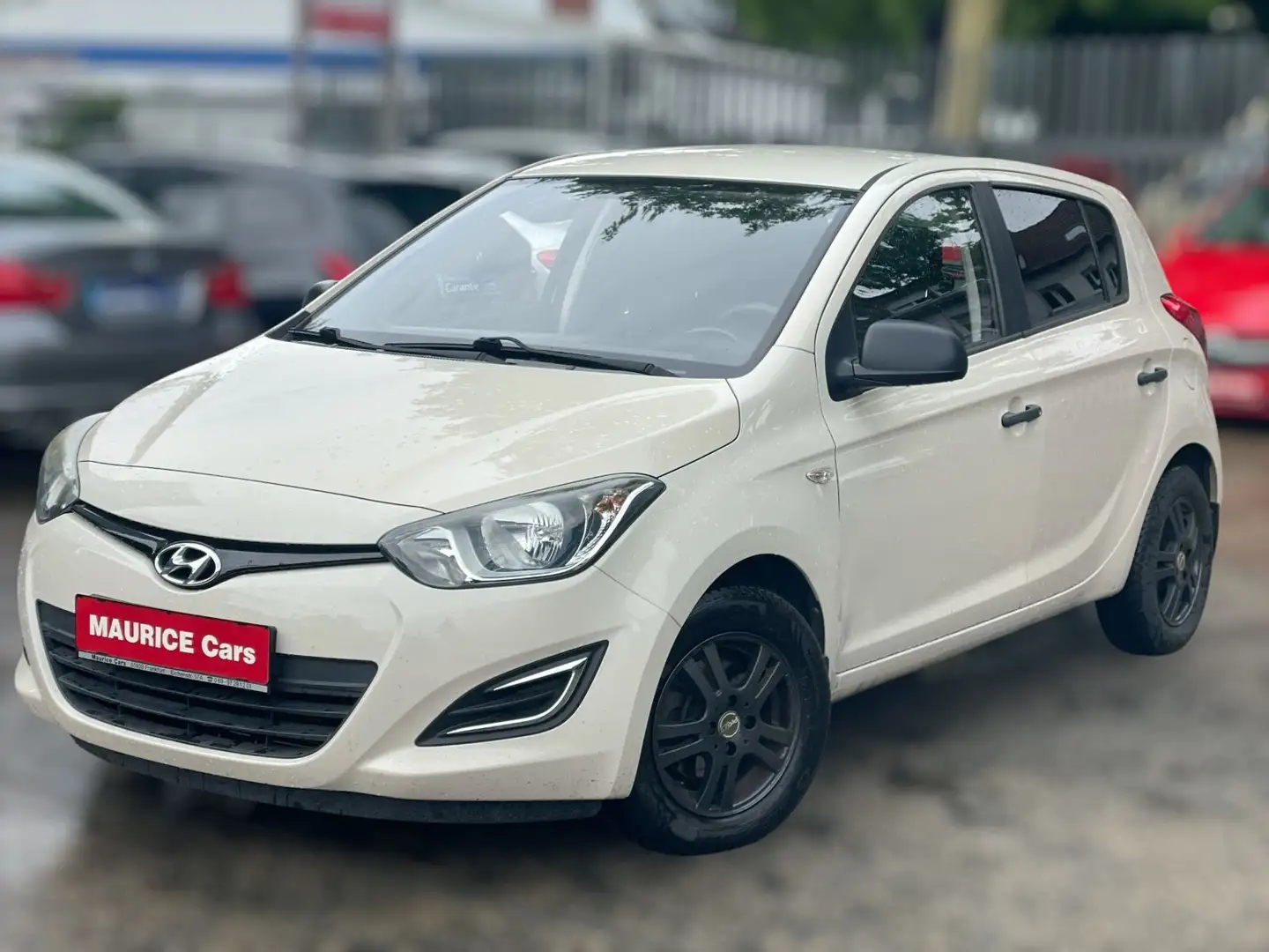Hyundai i20 Classic Beige - 1