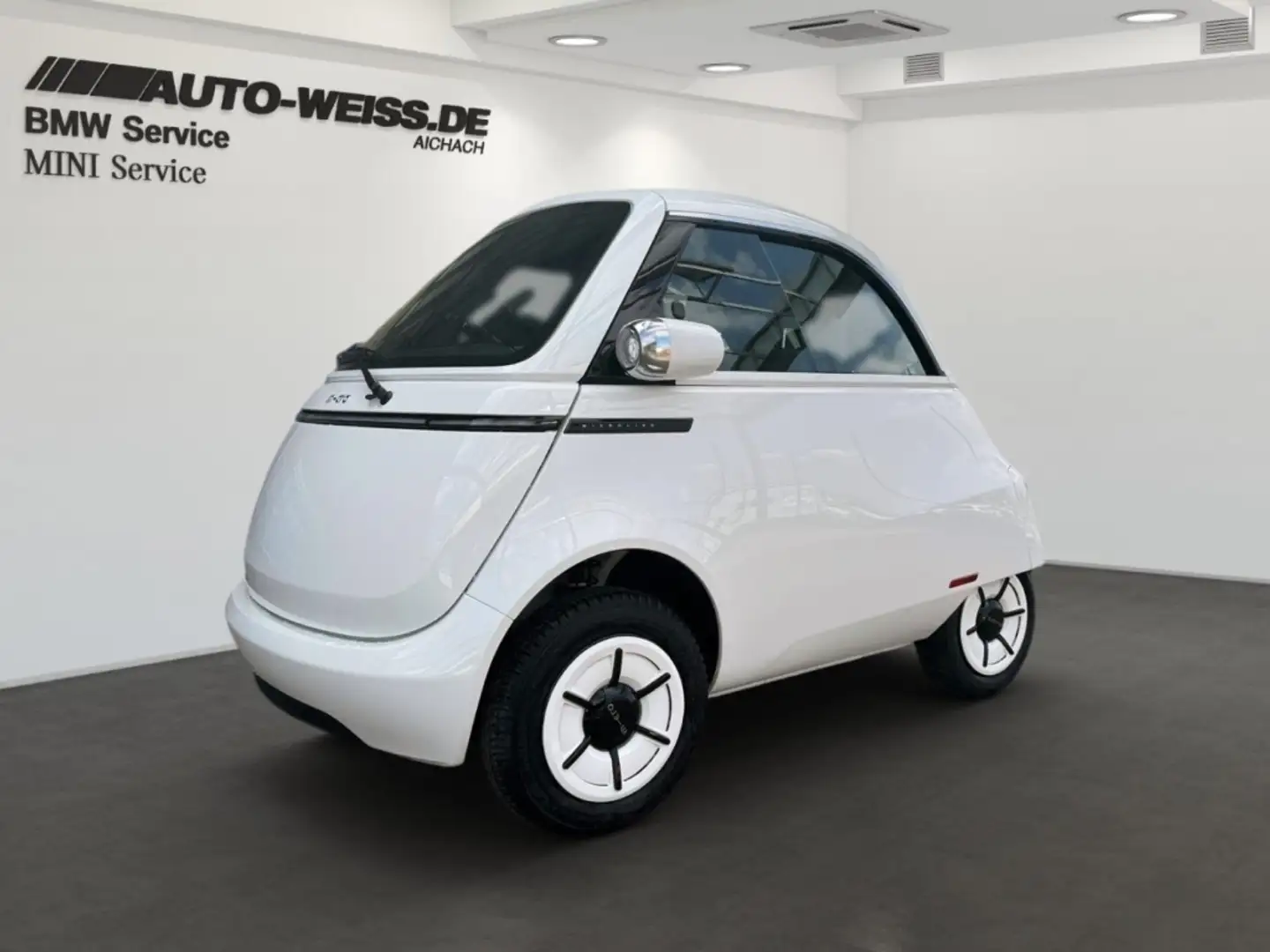 Altro ''Die Neugeburt einer IKONE'' L7E Bianco - 1