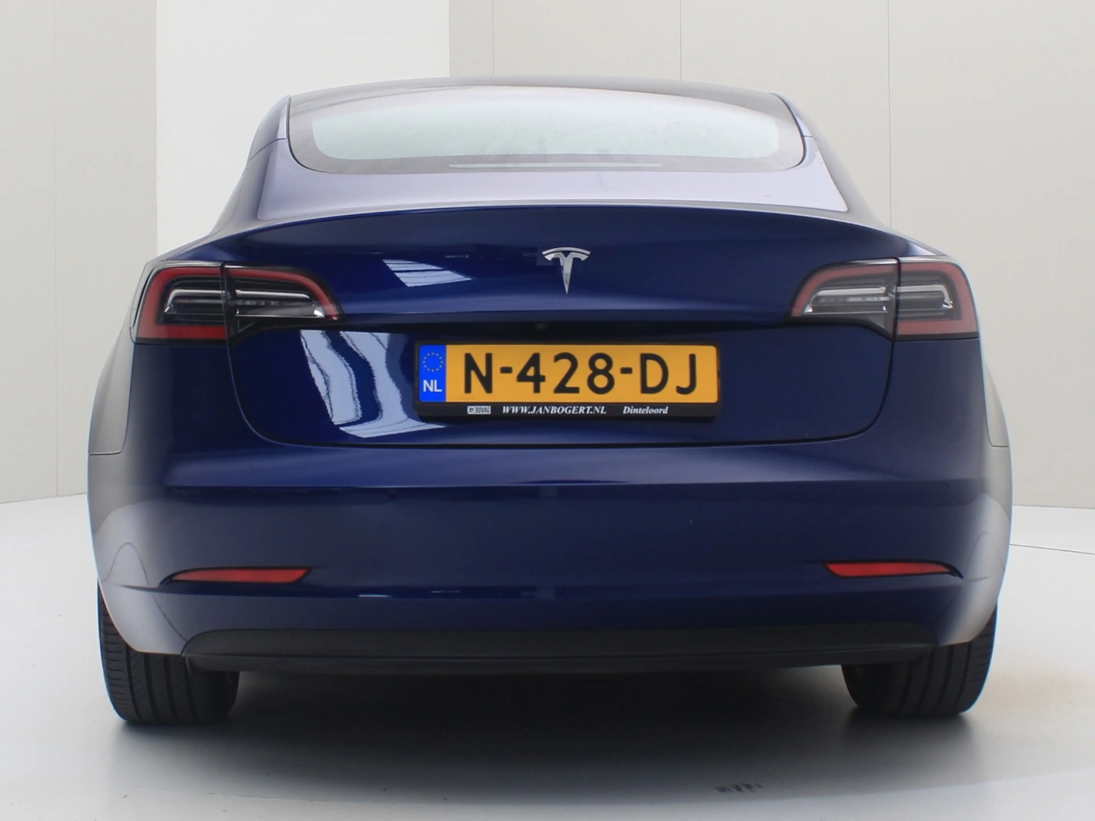Tesla Model 3 Standard RWD Plus FACELIFT 90,2% SoH [ LFP-ACCU+WA — photo 7