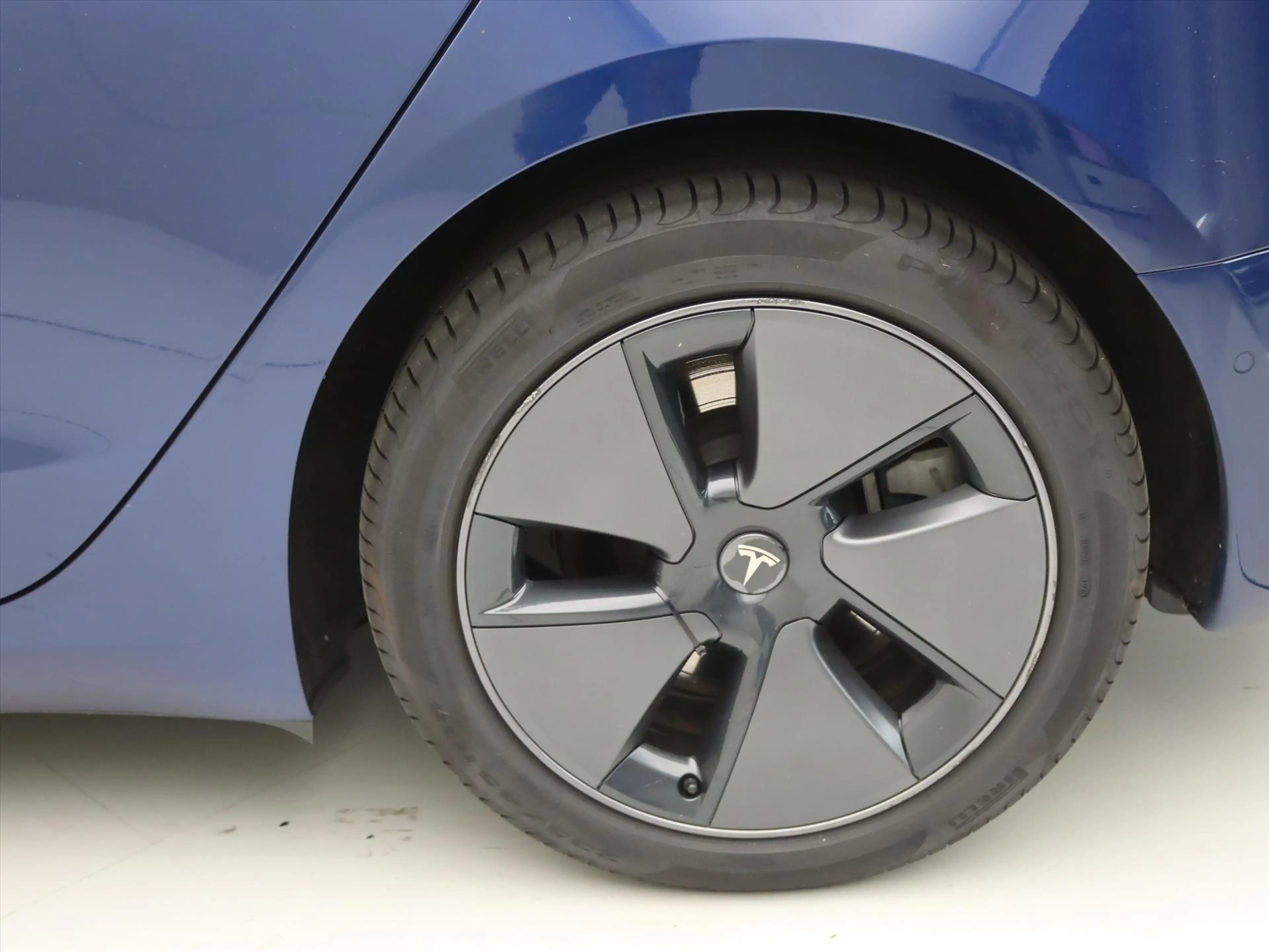 Tesla Model 3 Standard RWD Plus FACELIFT 90,2% SoH [ LFP-ACCU+WA — photo 13
