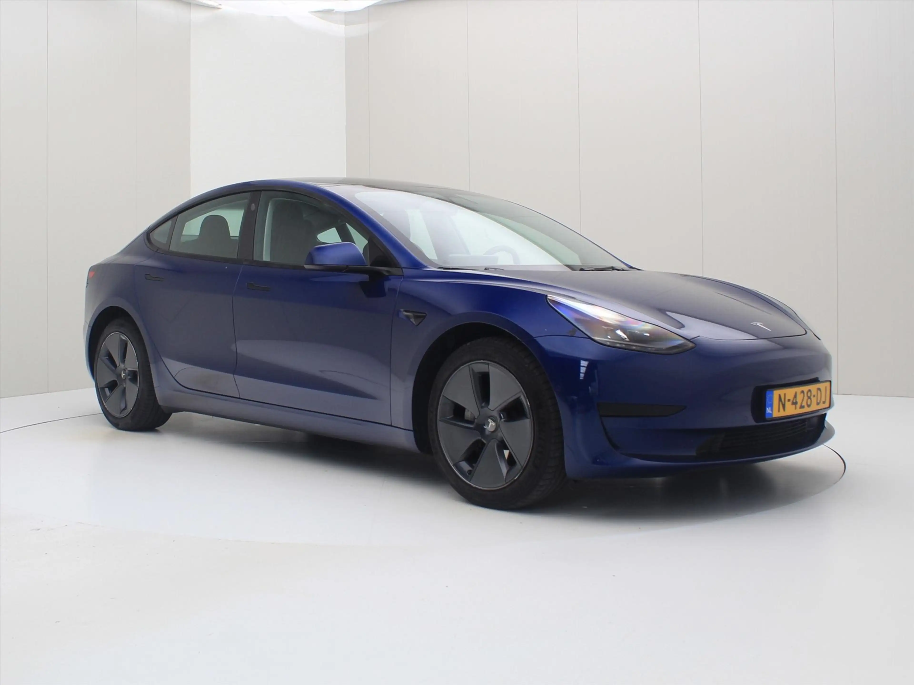 Tesla Model 3 Standard RWD Plus FACELIFT 90,2% SoH [ LFP-ACCU+WA — photo 5