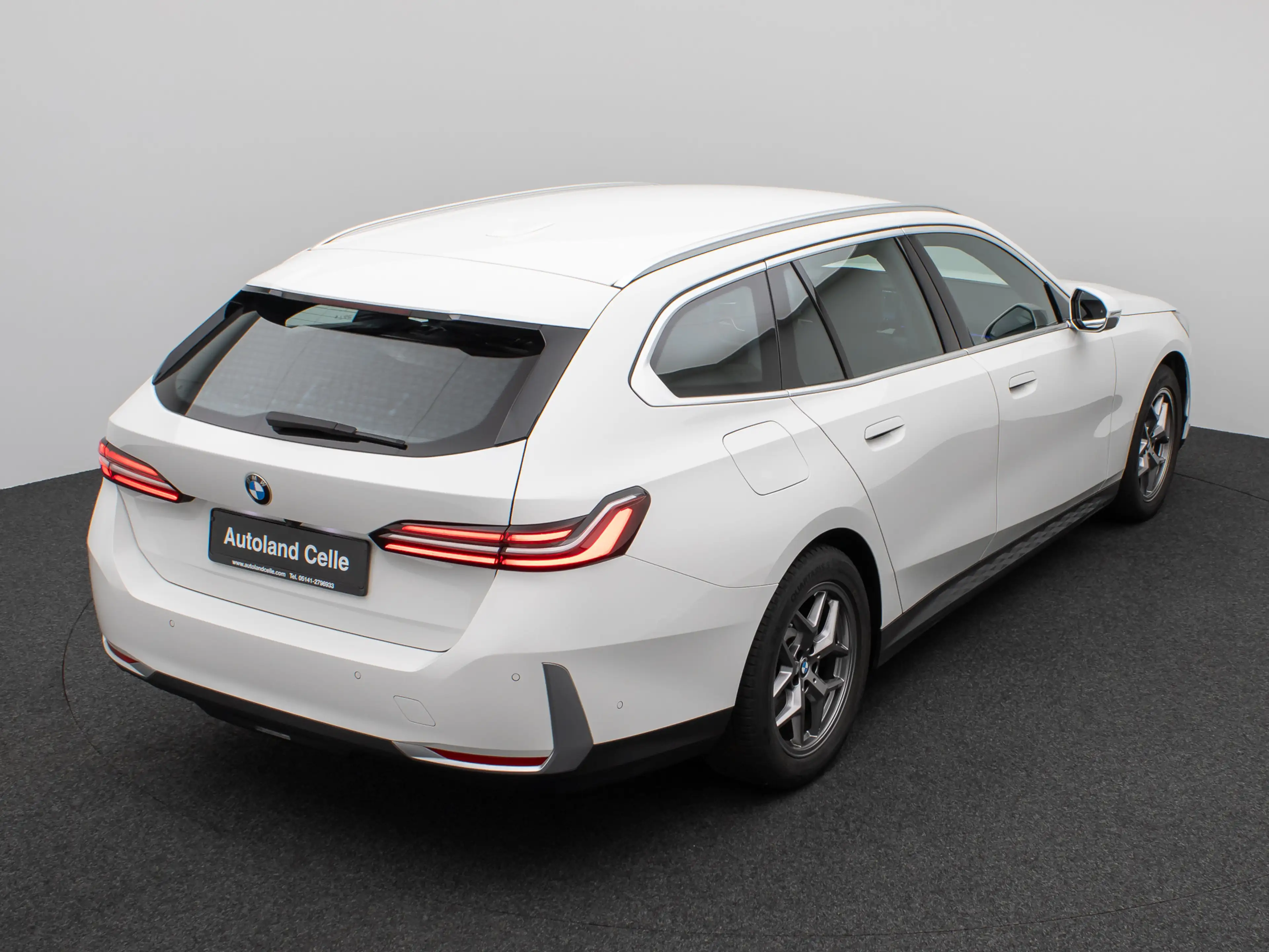 BMW 520 Kamera DAB Alarm DrivingAssist Leder Sport — photo 7
