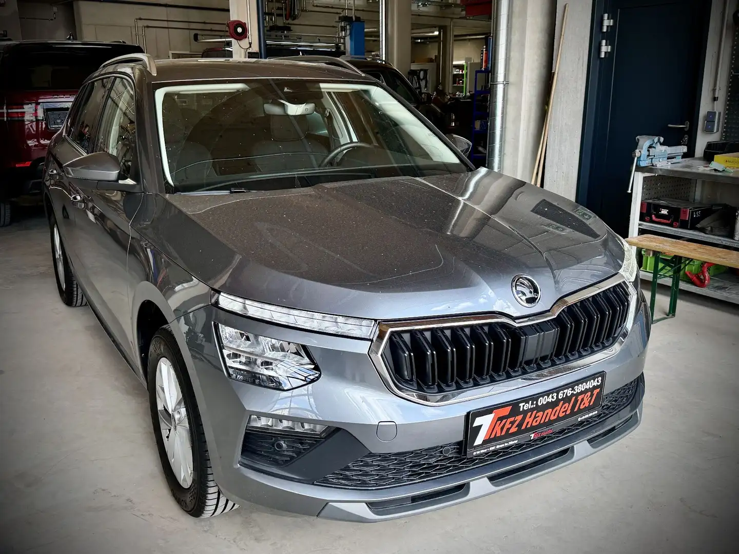 Skoda Kamiq TSI Selection Grau - 2