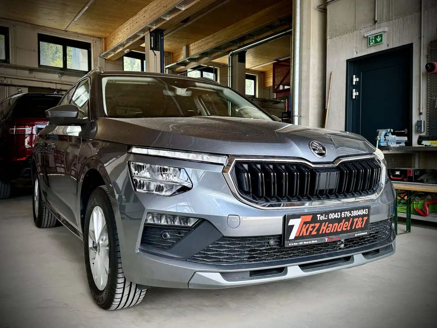 Skoda Kamiq TSI Selection Grau - 1