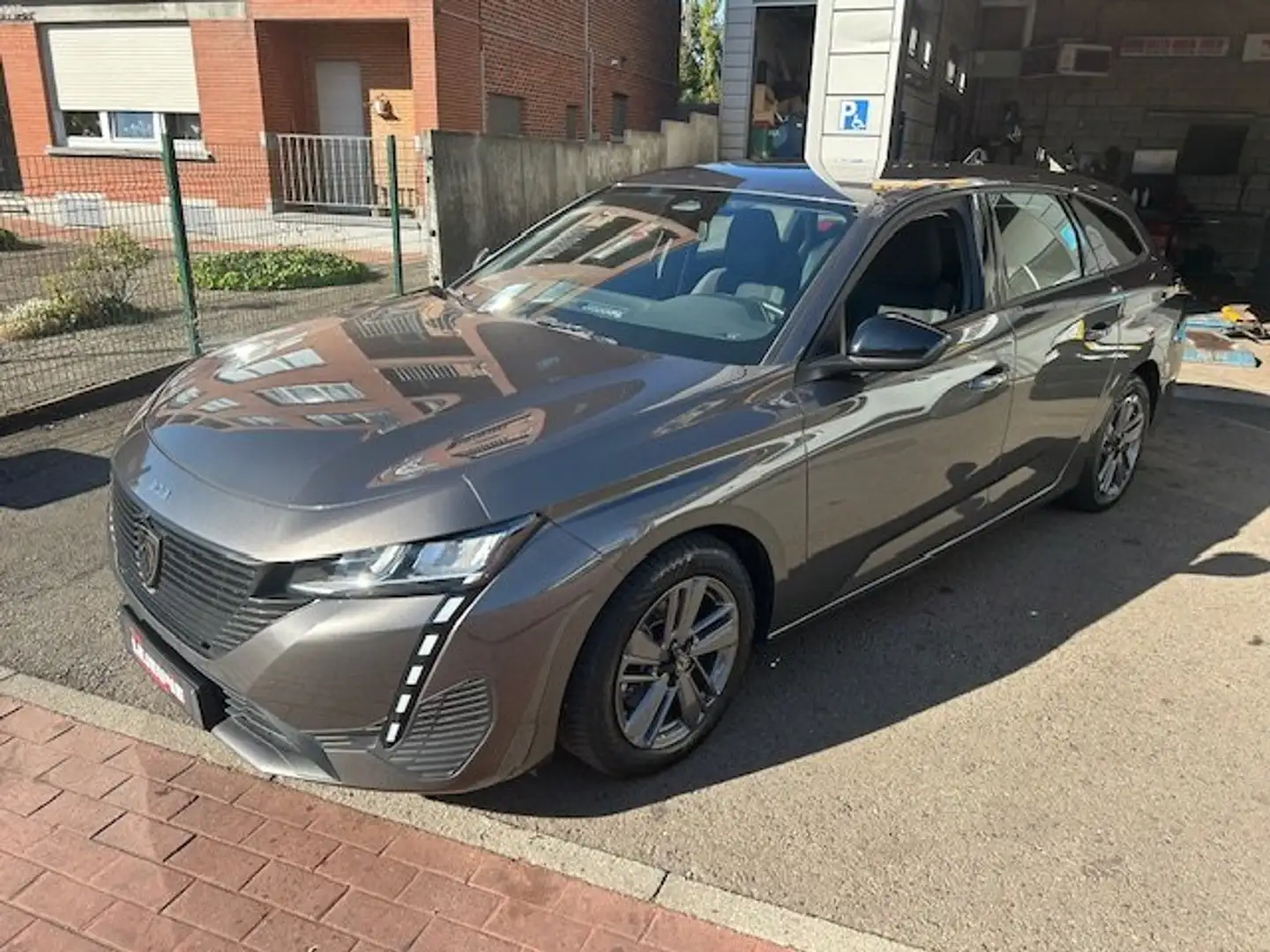 Peugeot 308 308 SW 1.5 HDi Active Pack-Très belle! Garantie Gris - 1