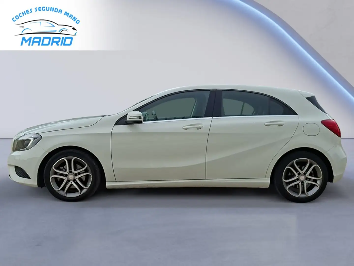Mercedes-Benz A 200 CDI / d (176.008) Blanc - 2