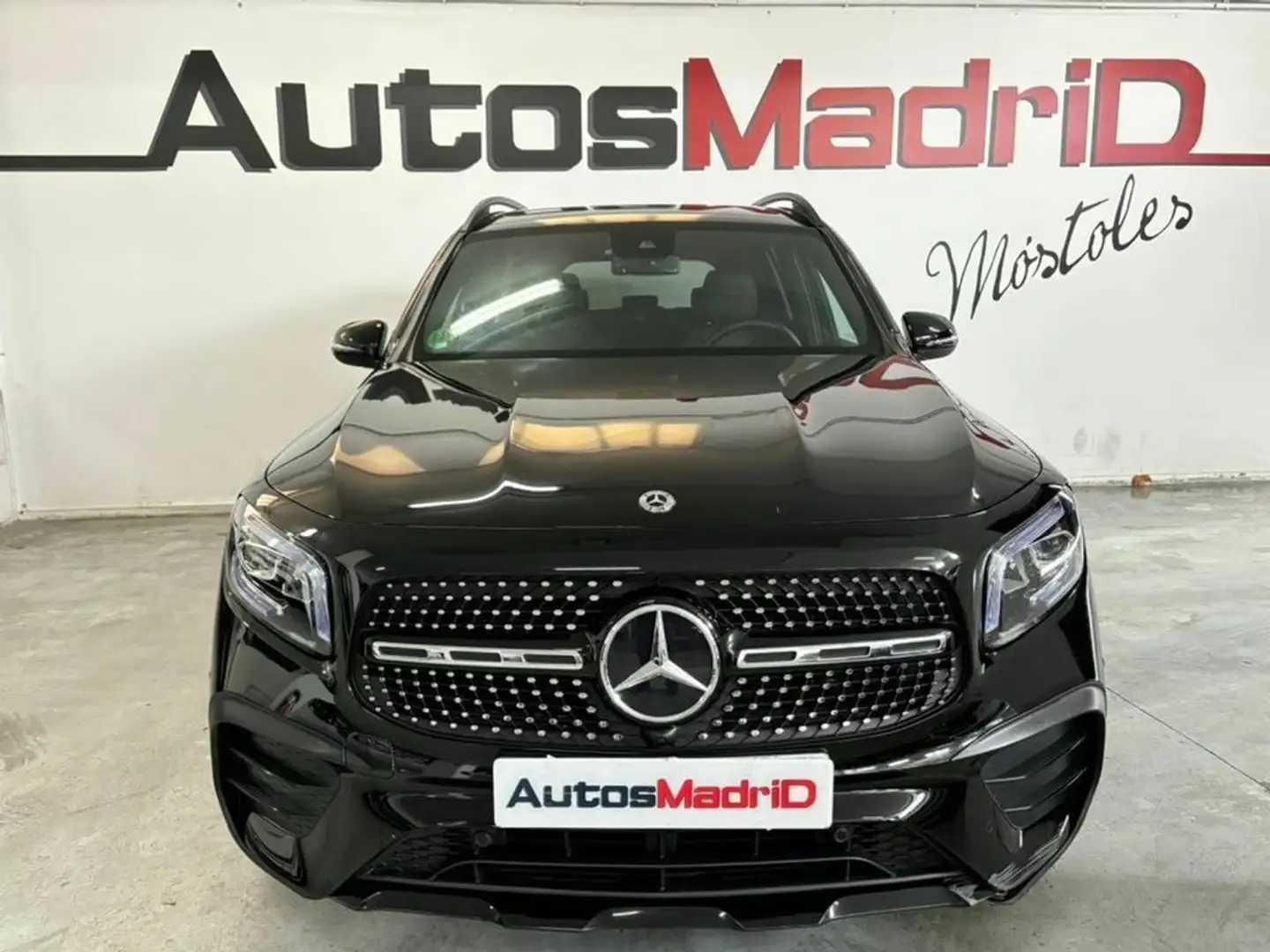 Mercedes-Benz GLB 200 d Negro - 2