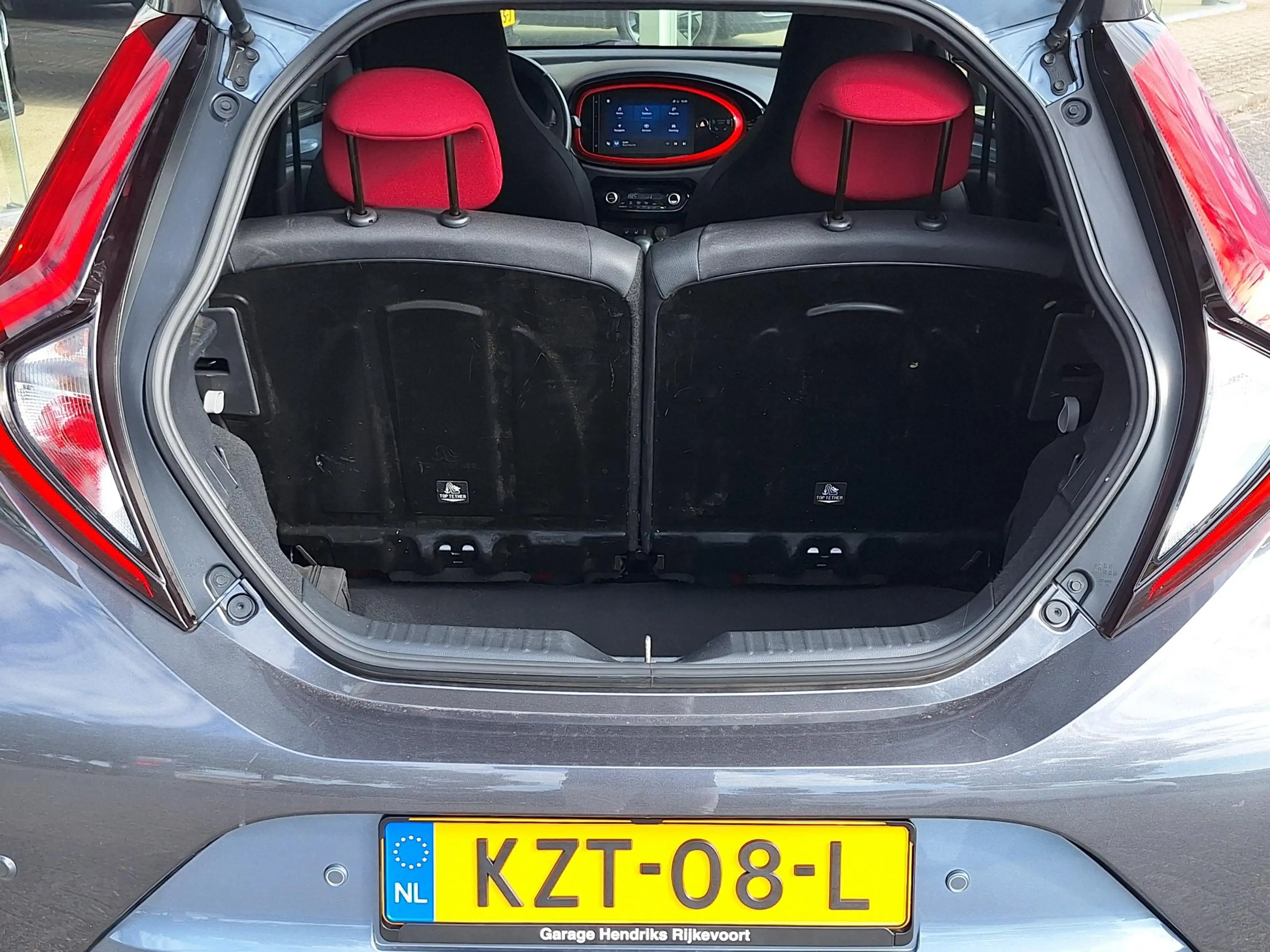 Toyota Aygo X 1.0 VVT-i MT Under Cover Automaat | Special Editio — photo 12