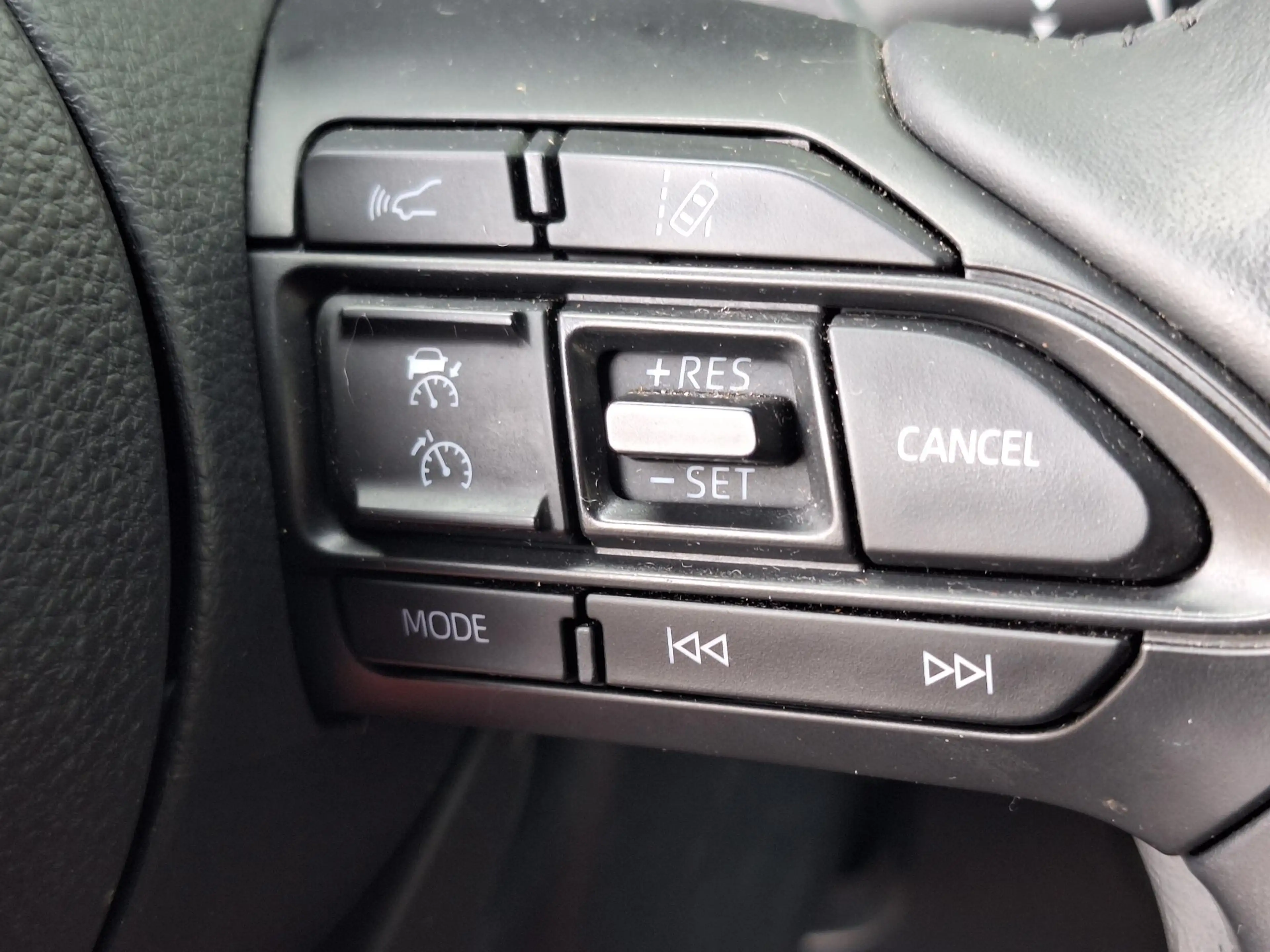 Toyota Aygo X 1.0 VVT-i MT Under Cover Automaat | Special Editio — photo 36