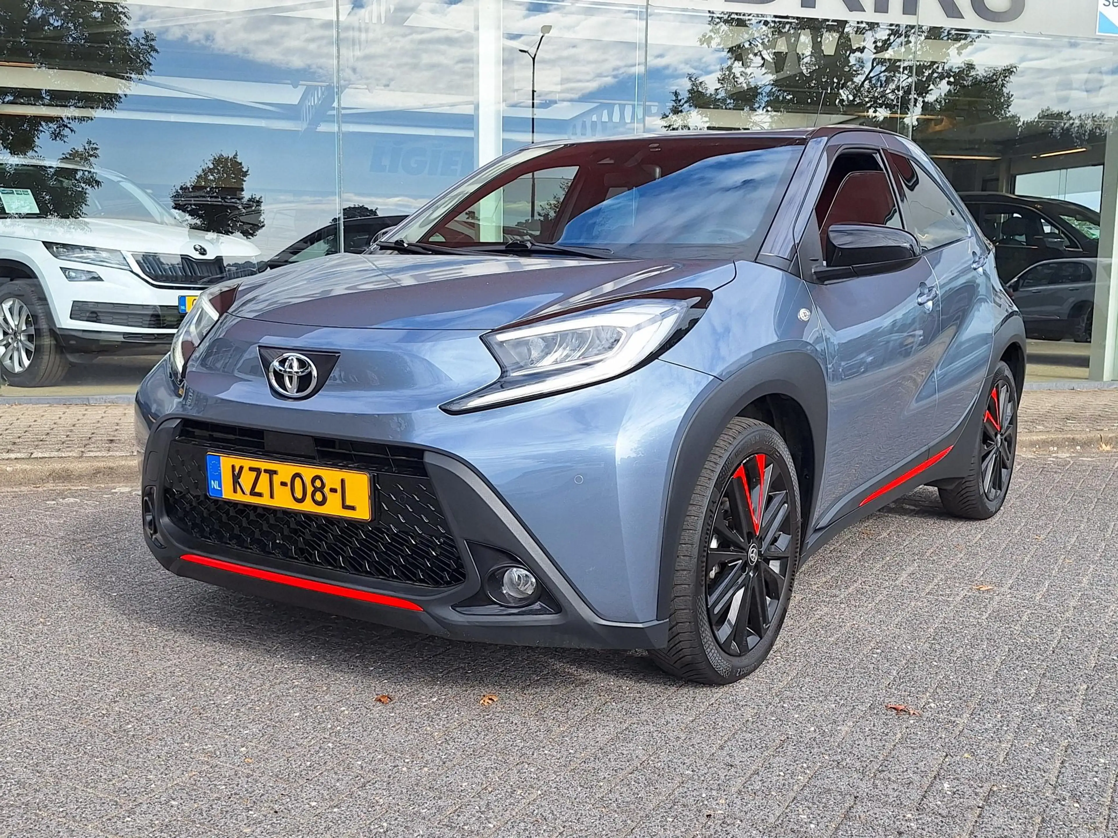 Toyota Aygo X 1.0 VVT-i MT Under Cover Automaat | Special Editio — photo 3