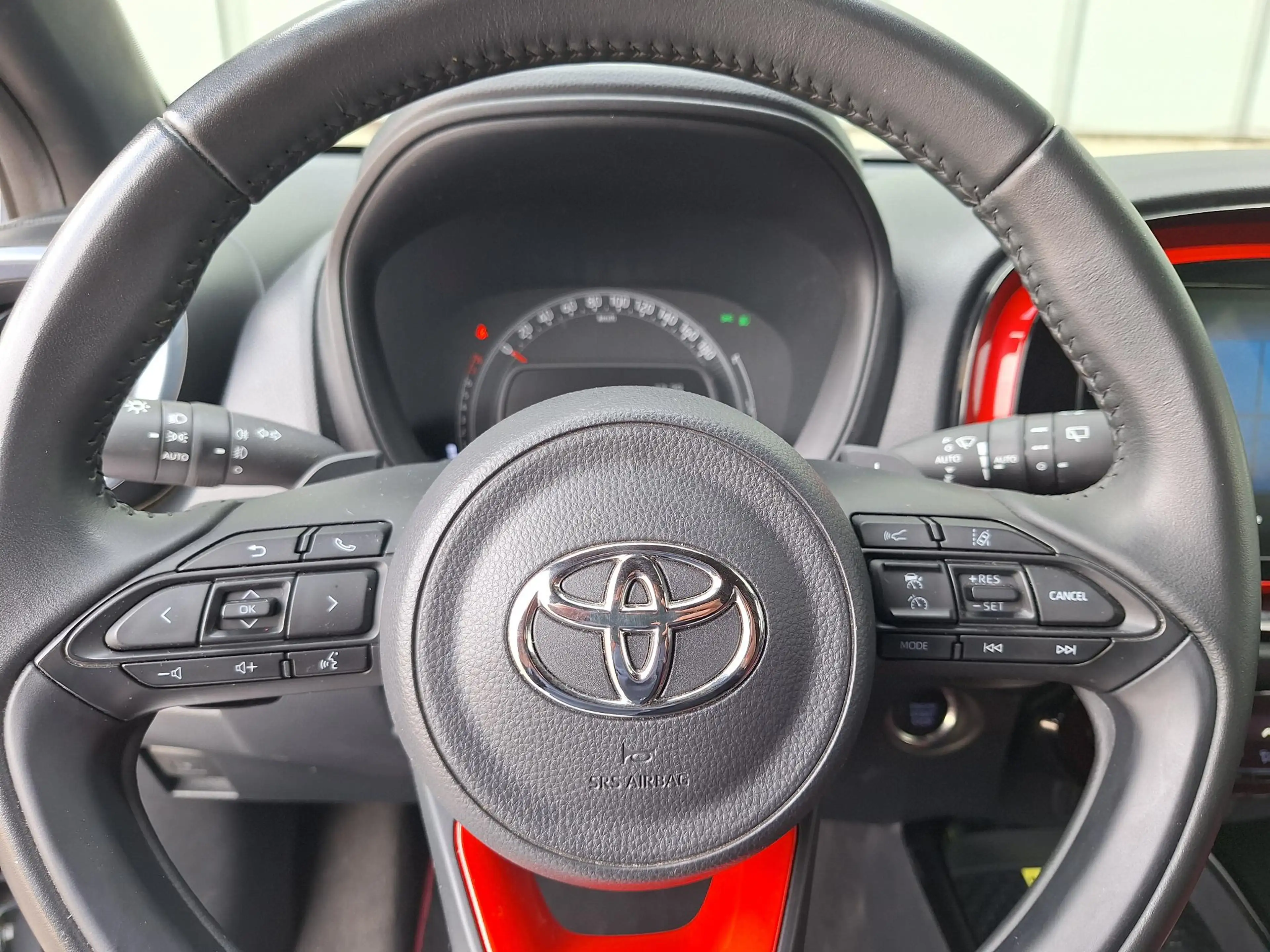 Toyota Aygo X 1.0 VVT-i MT Under Cover Automaat | Special Editio — photo 34