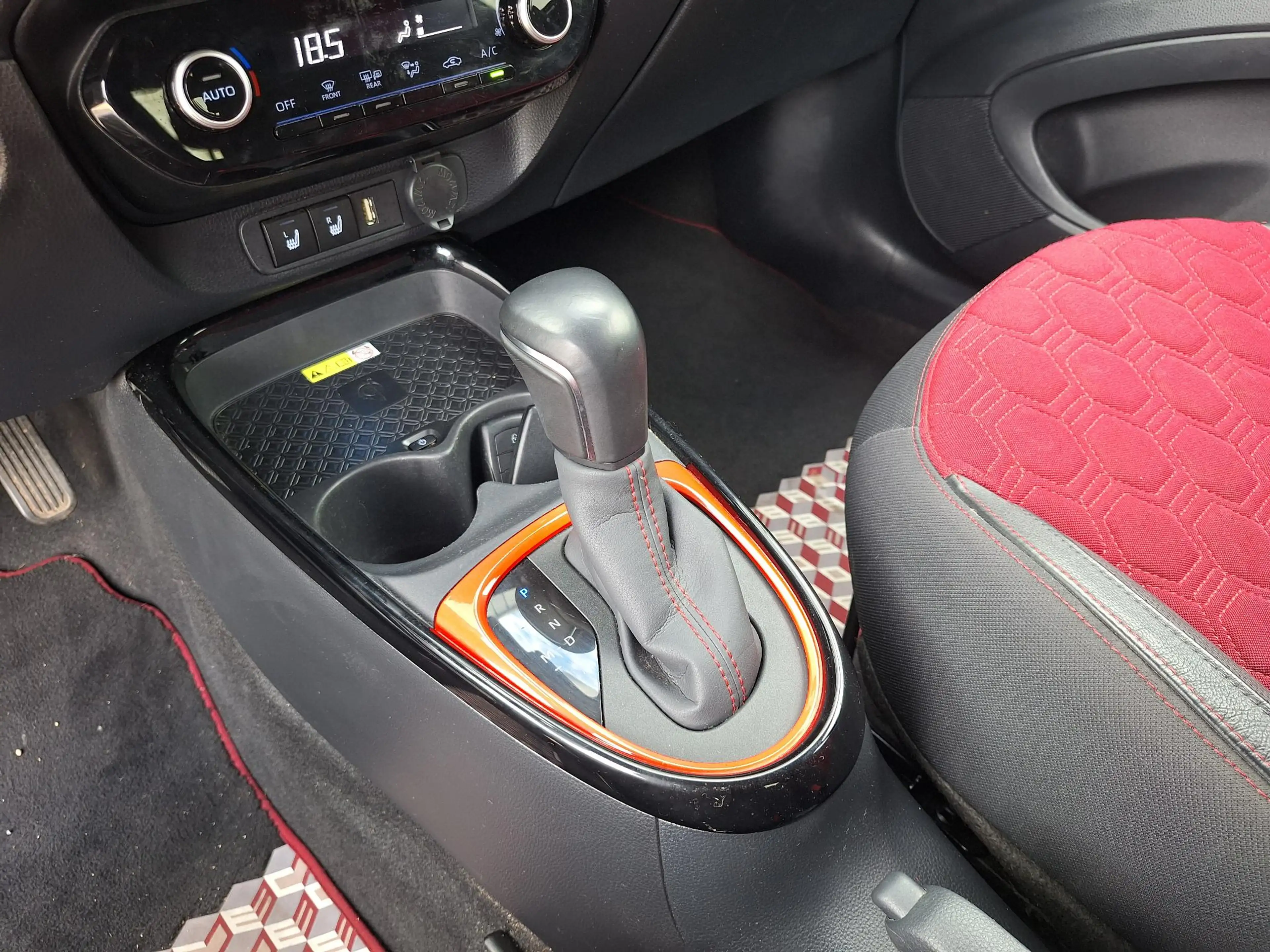 Toyota Aygo X 1.0 VVT-i MT Under Cover Automaat | Special Editio — photo 40