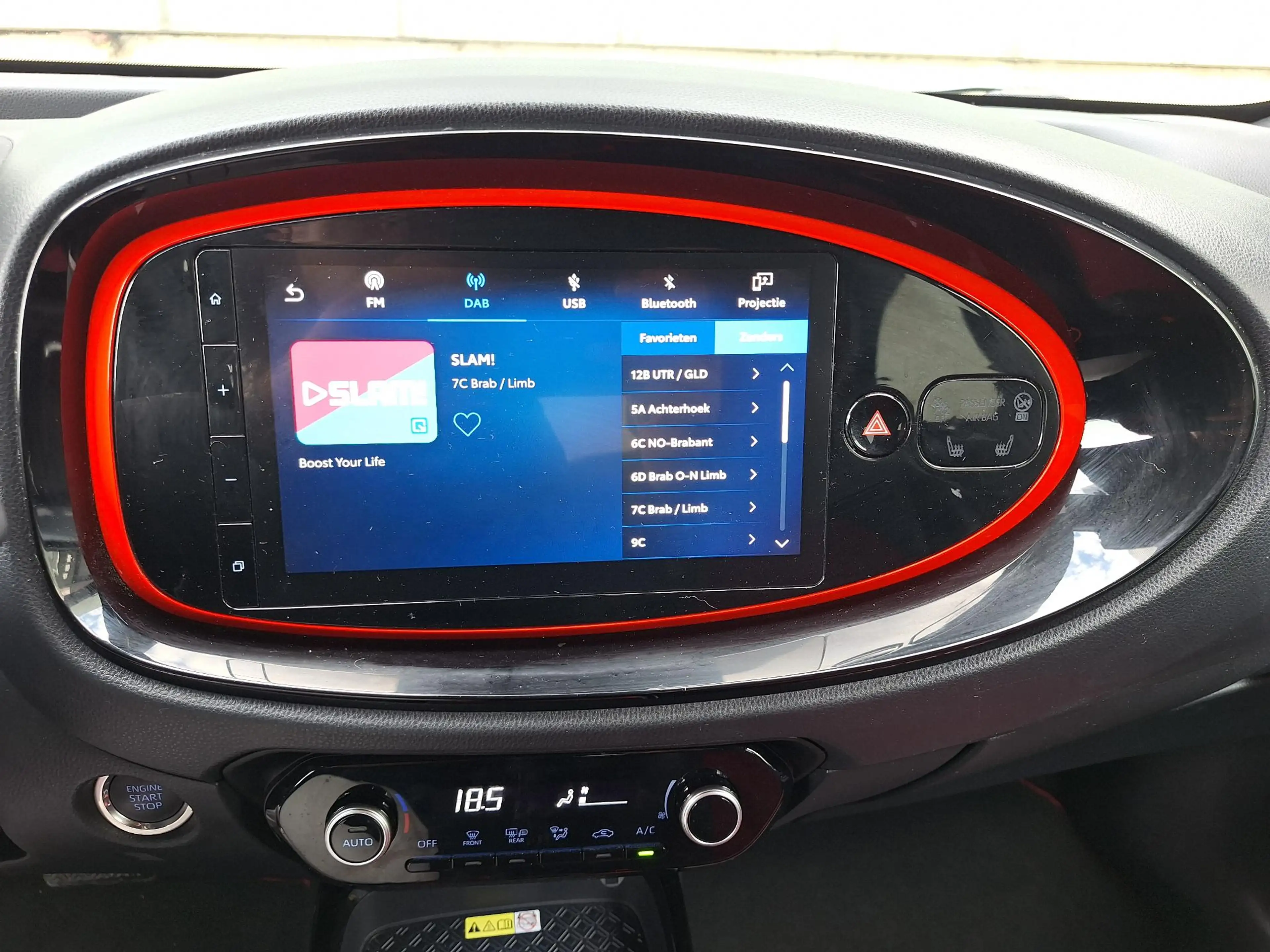Toyota Aygo X 1.0 VVT-i MT Under Cover Automaat | Special Editio — photo 29