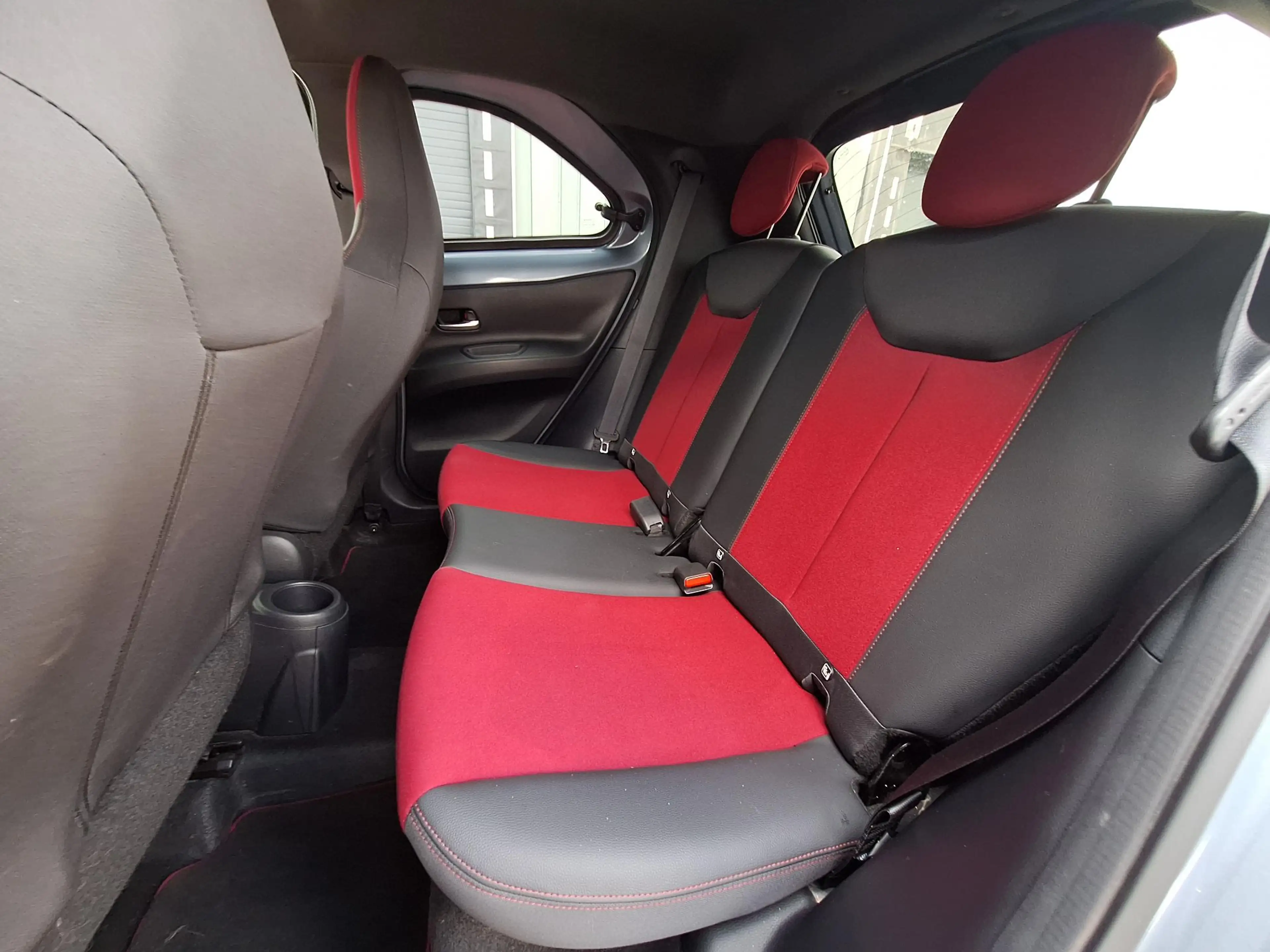 Toyota Aygo X 1.0 VVT-i MT Under Cover Automaat | Special Editio — photo 28