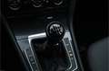 Volkswagen Golf 1.6 TDI Comfortline | Navigatie | DAB+ | Apple car Grijs - thumbnail 18