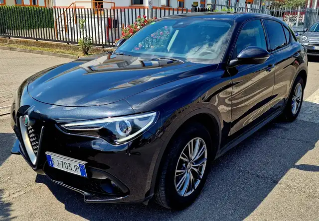 Alfa Romeo Stelvio 2.2 t Executive Q4 210cv Auto