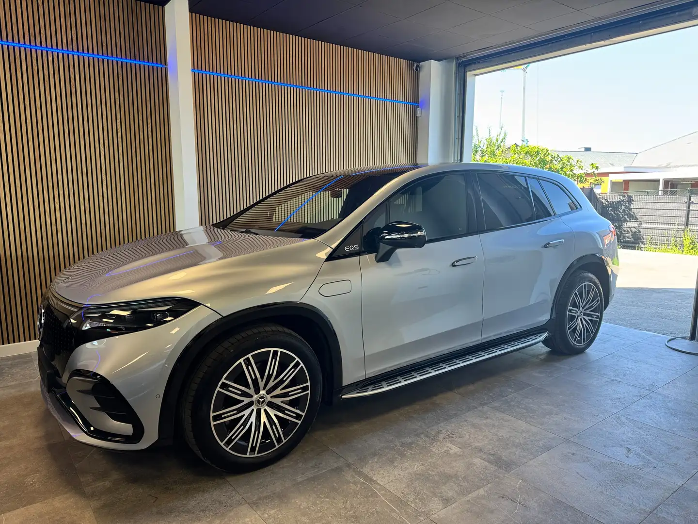 Mercedes-Benz EQS SUV 118 kWh 450 4-Matic AMG Line 118 kw batterij Argento - 1