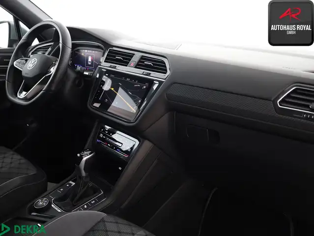 Volkswagen Tiguan Allspace view 11