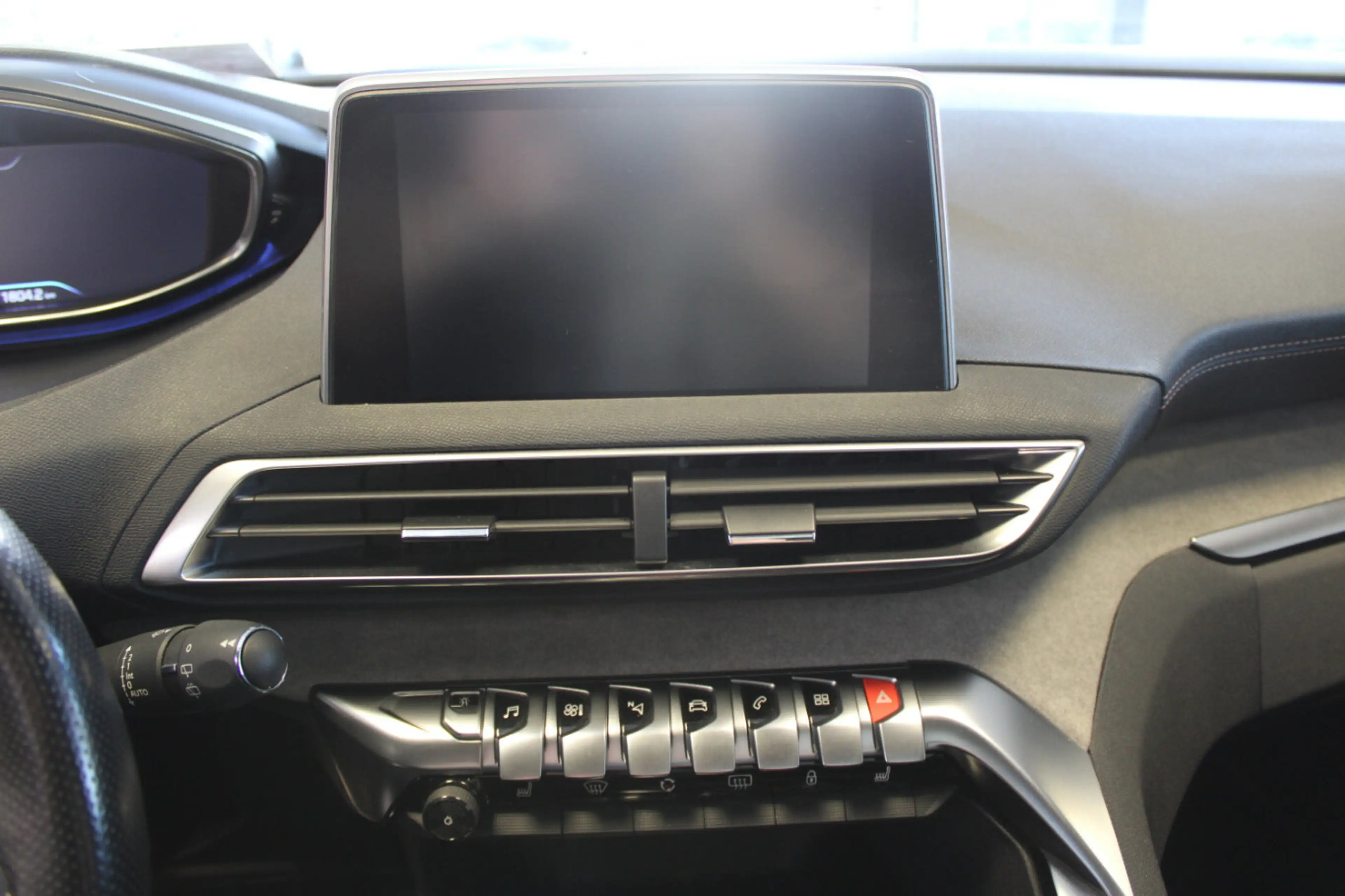Peugeot 5008 BlueHDi 180 EAT8 GT -7-Sitzer - — photo 10