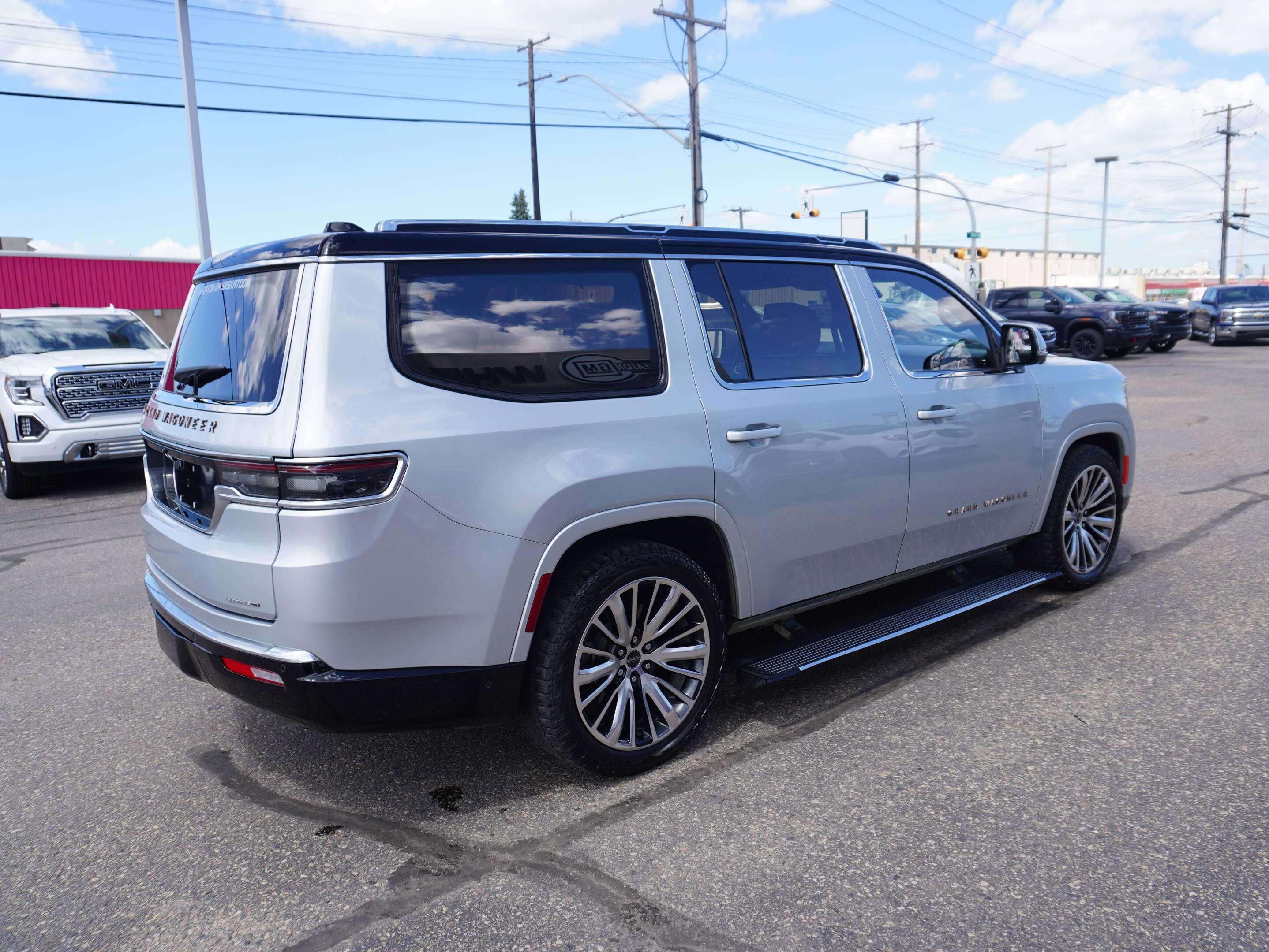 2022 Jeep Grand Wagoneer