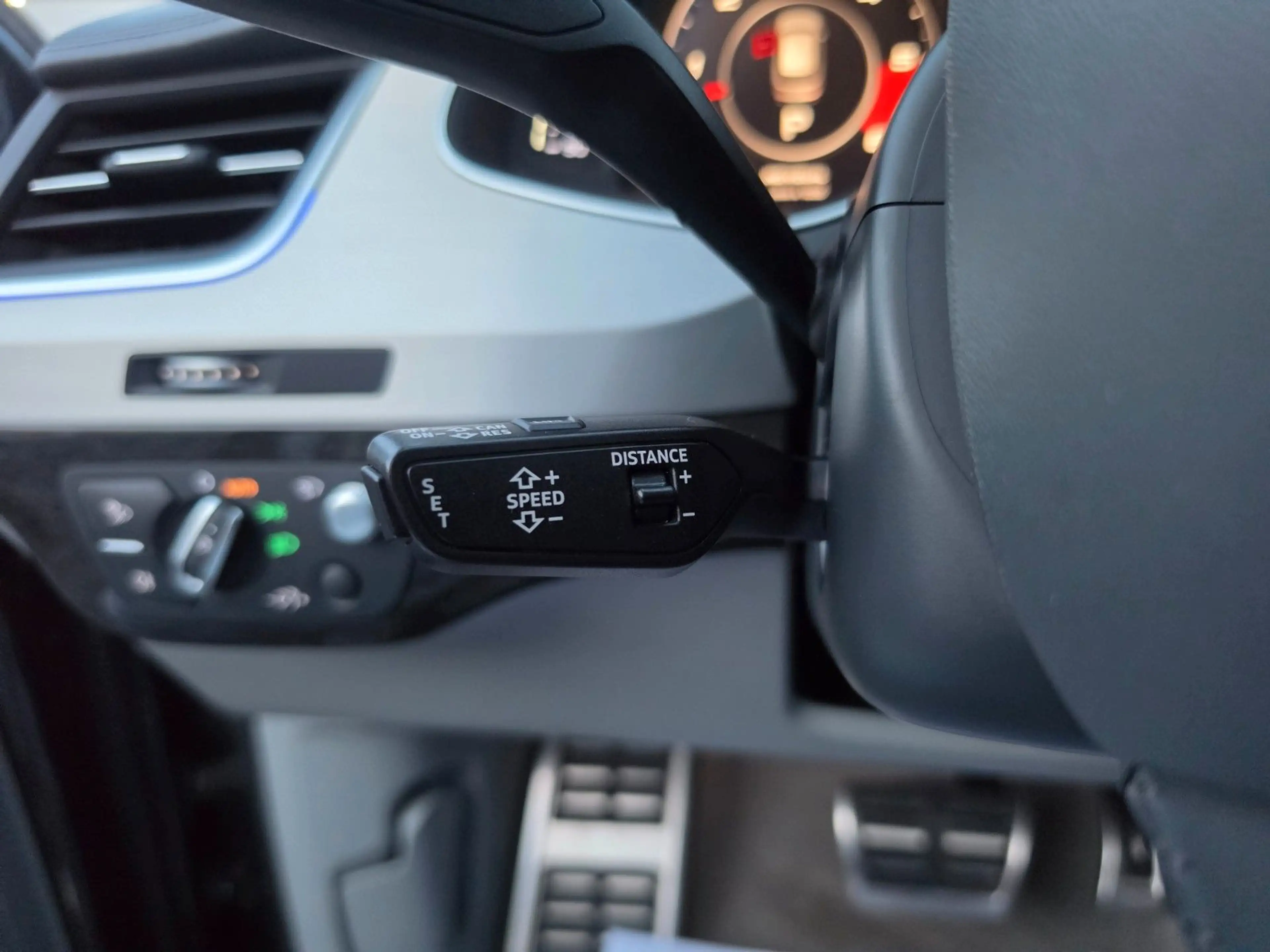 Audi SQ7 4.0 TDI QUATTRO 22 ZOLL MASSAGE PANO VIRTUAL — photo 13