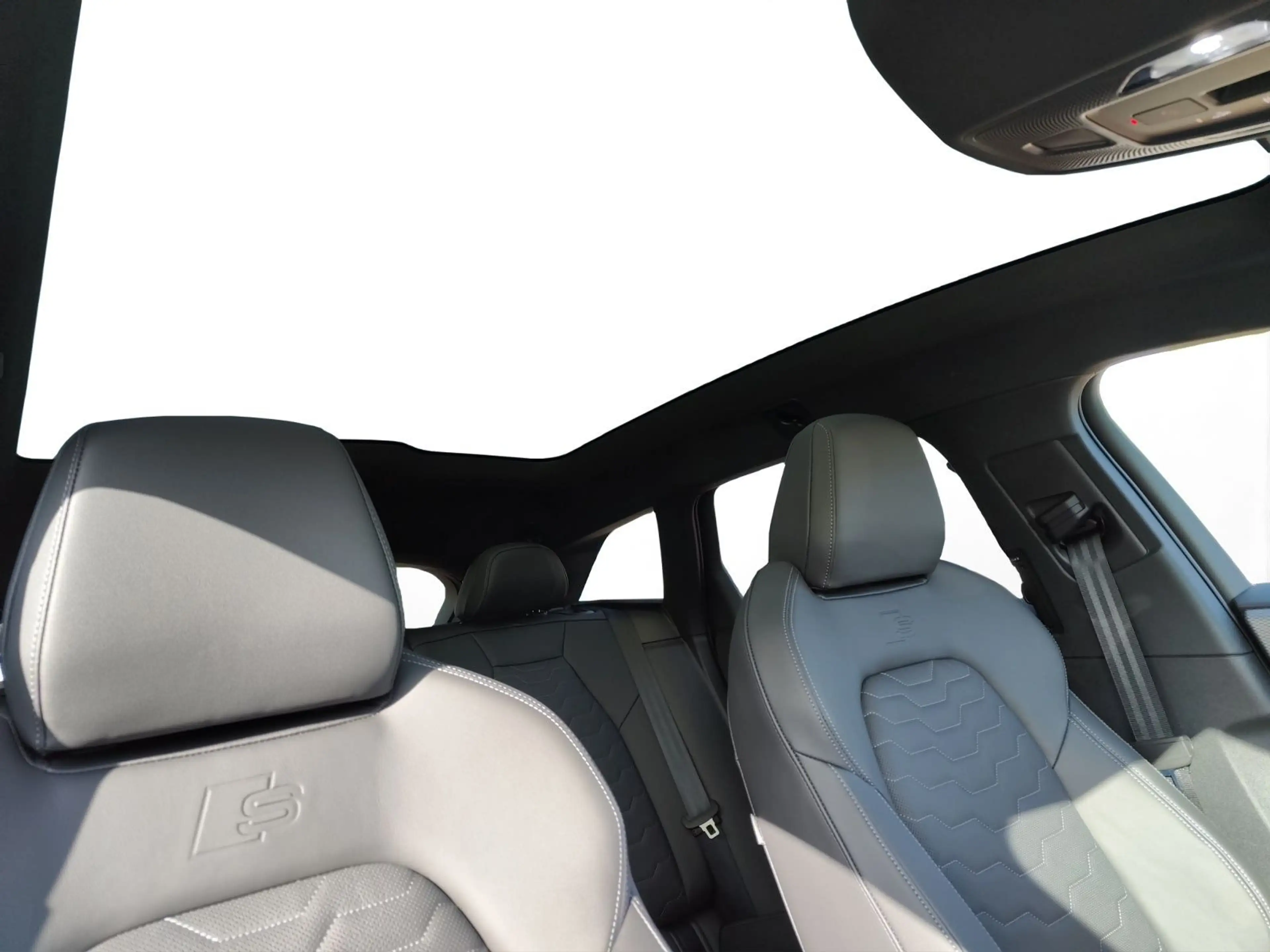 Audi A6 e-tron perform. S-LINE+PANO+AHK+AR-HUD — photo 13