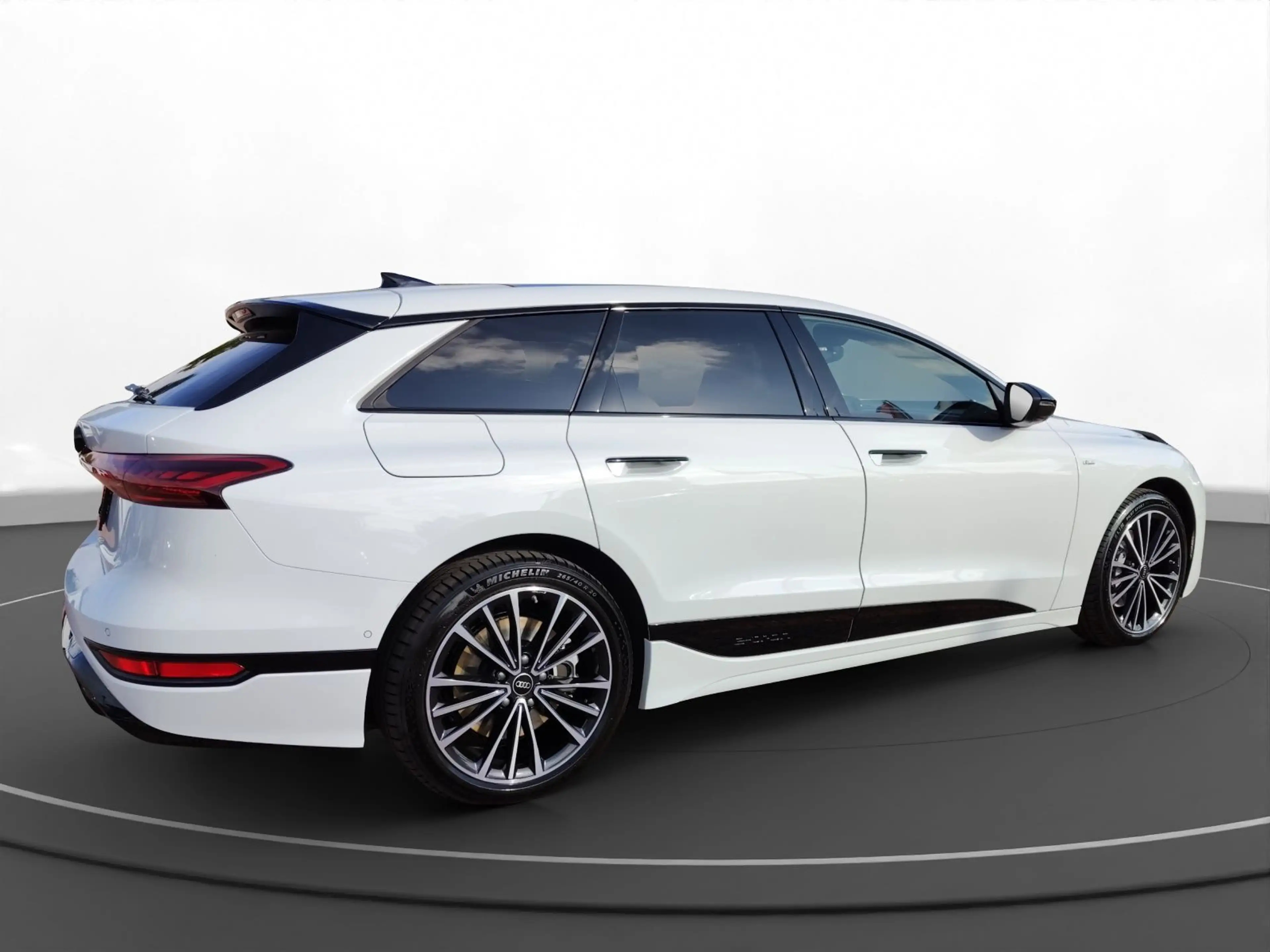 Audi A6 e-tron perform. S-LINE+PANO+AHK+AR-HUD — photo 11