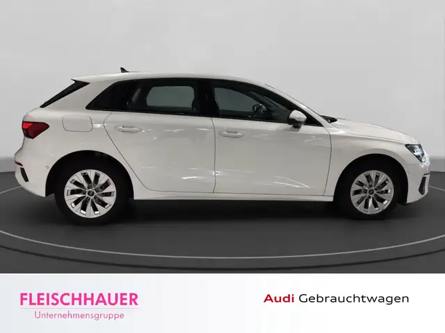 Audi A3 view 8