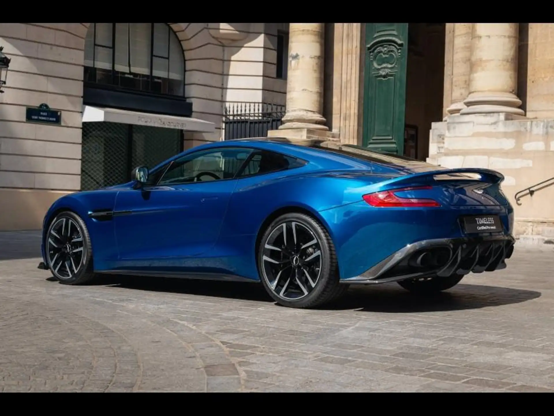 애스턴마틴 뱅퀴시 Coupe 2018 블루 사진 8