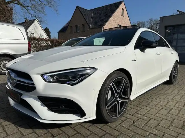 Mercedes-Benz CLA 35 AMG CLA 35 4-Matic (EU6AP)