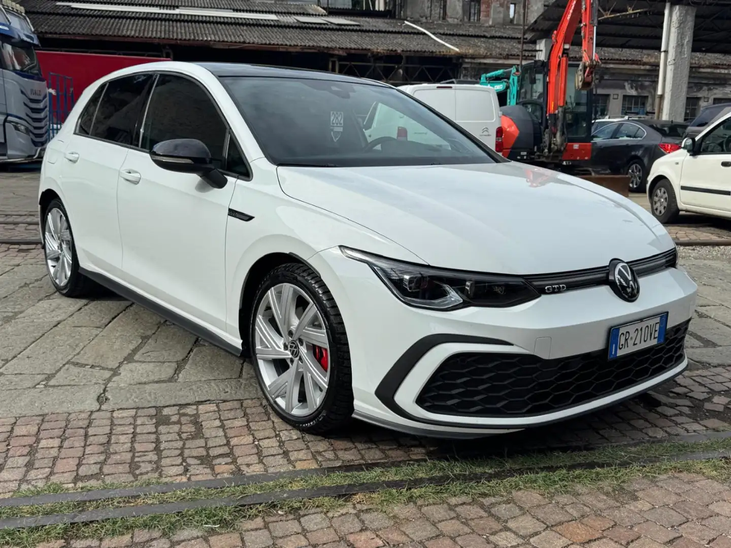 Volkswagen Golf GTD 2.0 TDI DSG full optionals Bianco - 1
