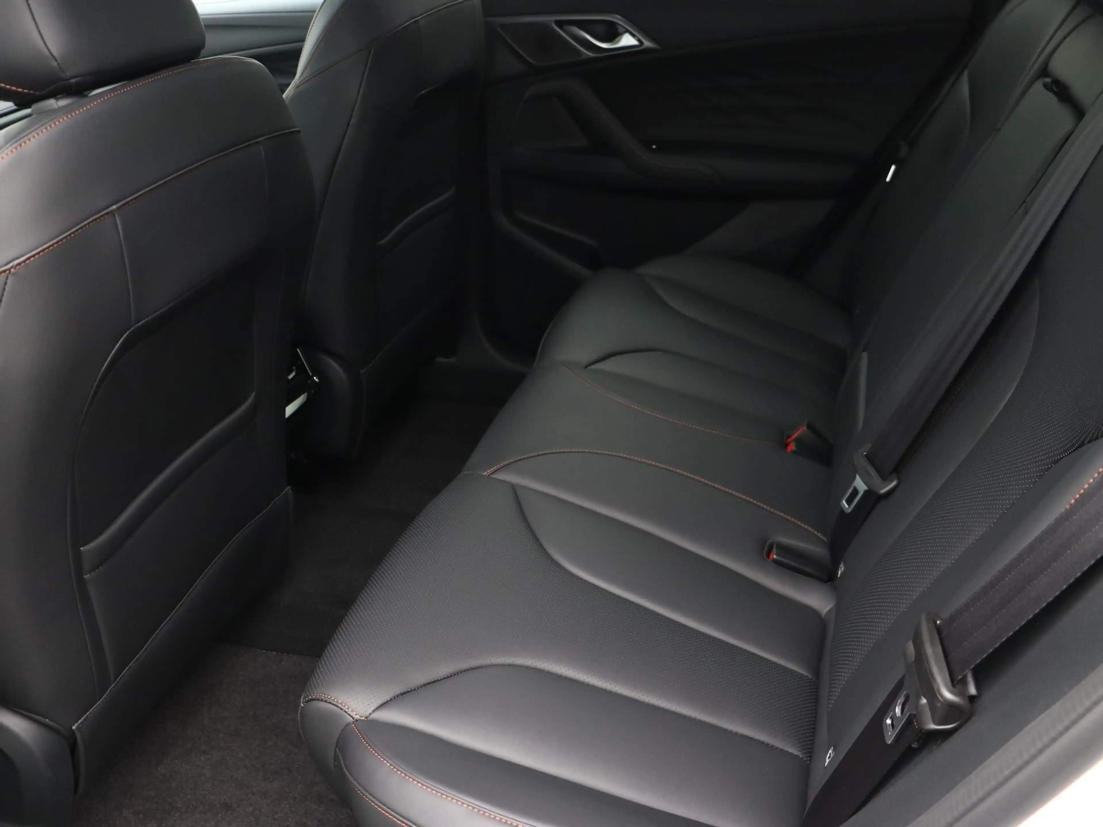 MG HS 1.5T PHEV Luxury Madness Edition | 360 Camera | LE — photo 15
