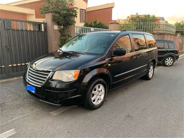 Grand Voyager 2.8 crd Limited auto dpf
