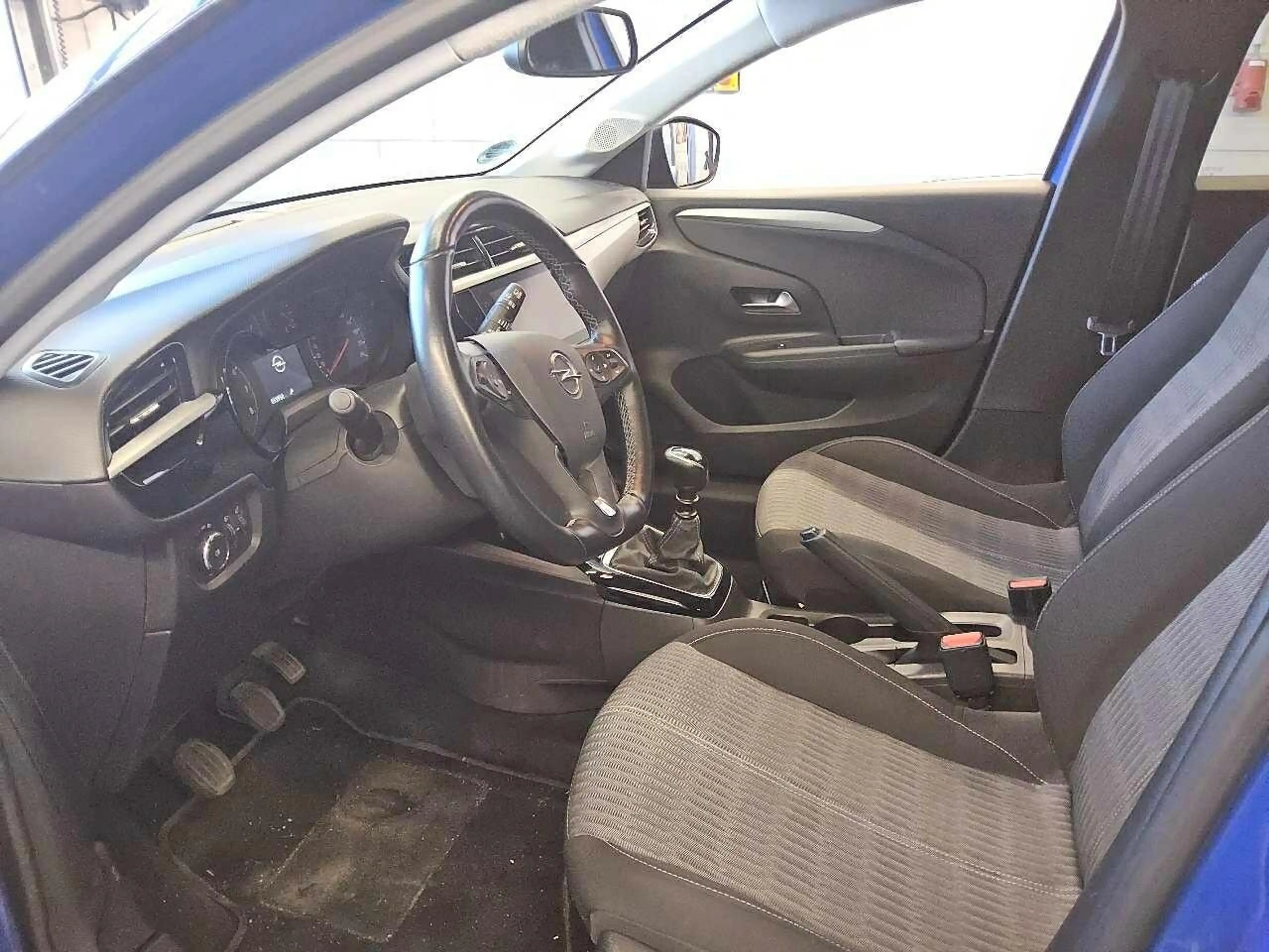 Opel Corsa F Edition 1.2T LED Kamera 1. Hd NAv Alu — photo 6