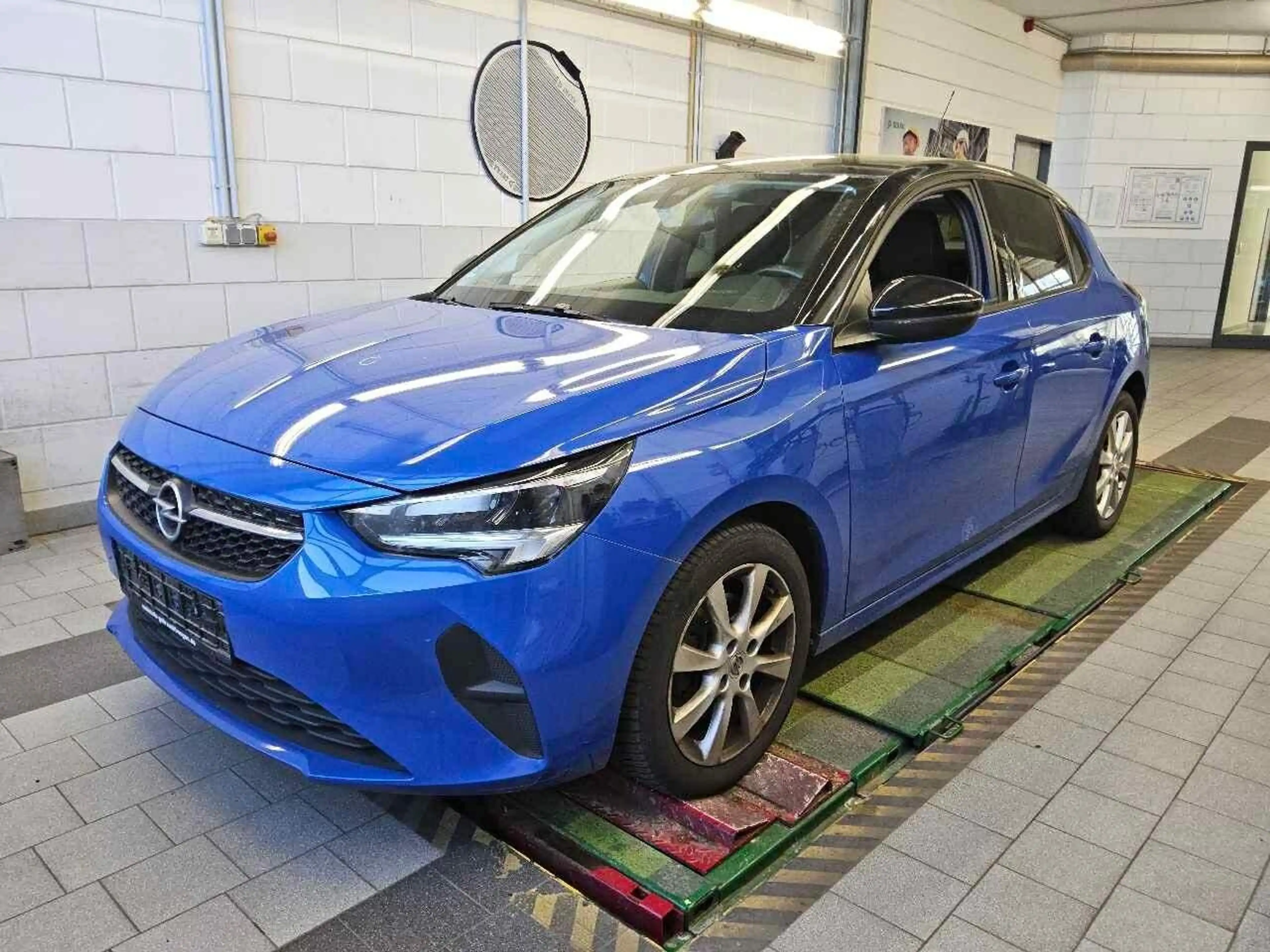 Opel Corsa F Edition 1.2T LED Kamera 1. Hd NAv Alu