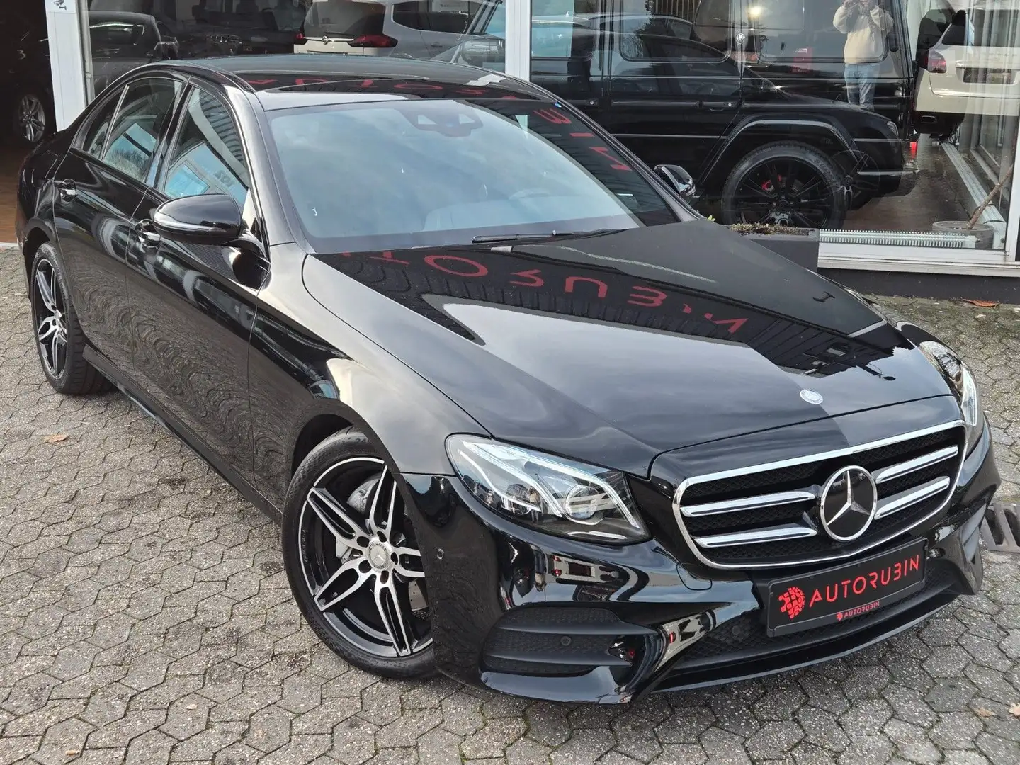 Mercedes-Benz E 200 AMG-Paket PANORAMA/LED/TOT/WIDESCREEN Noir - 2