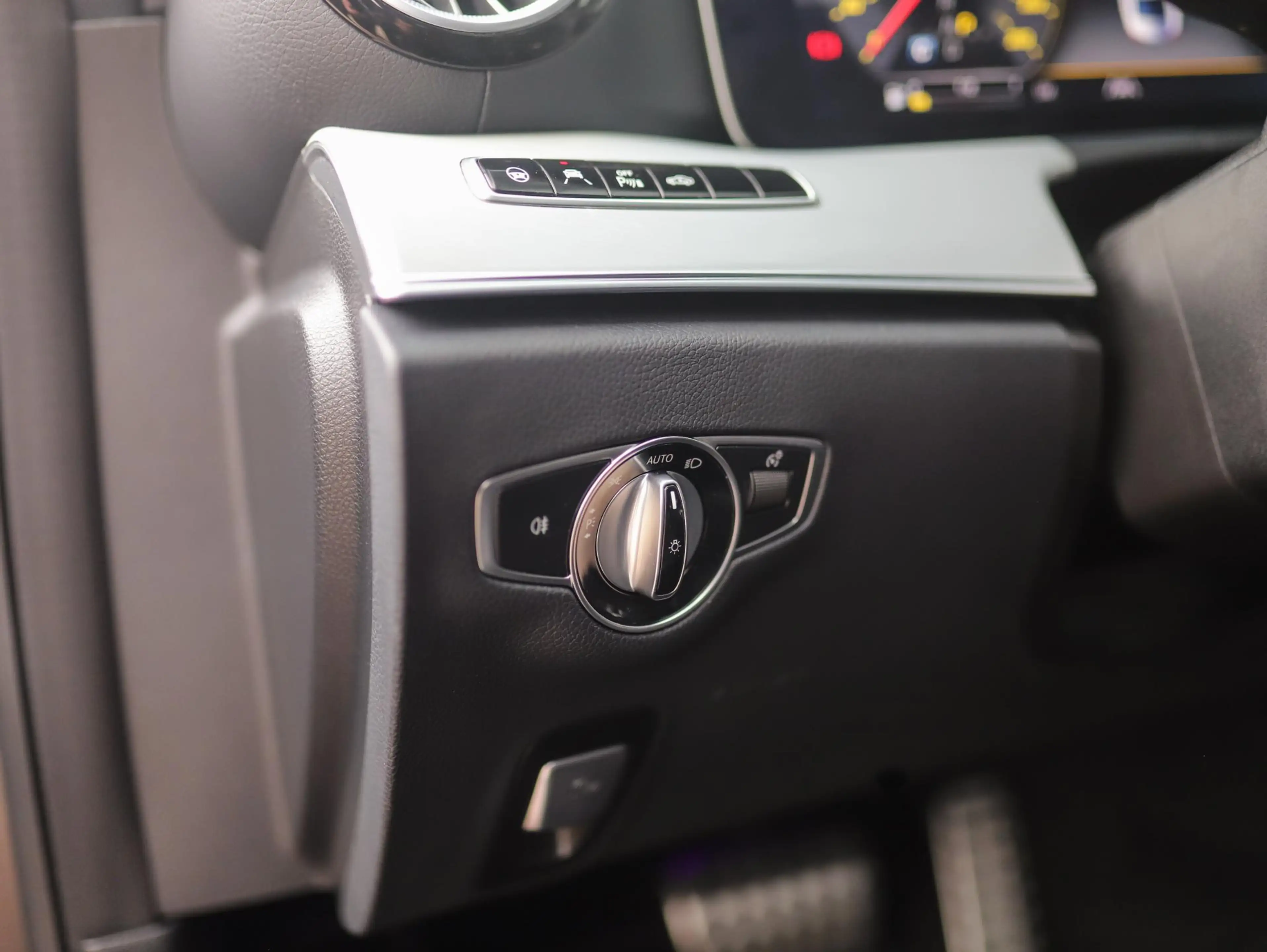 Mercedes-Benz CLS 53 AMG 4MATIC+ Premium Plus | 360° Camera | Burmester | P — photo 36