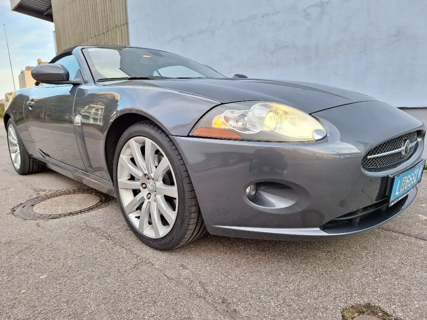Jaguar XK8 XK 4,2 V8 Cabrio Gris - 1