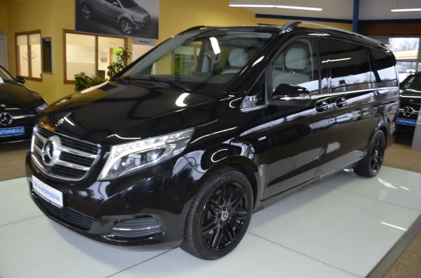 Mercedes-Benz V 220 CDI/d, 250 CDI/BT/d AVANTG./EDITION XENON Schwarz - 1