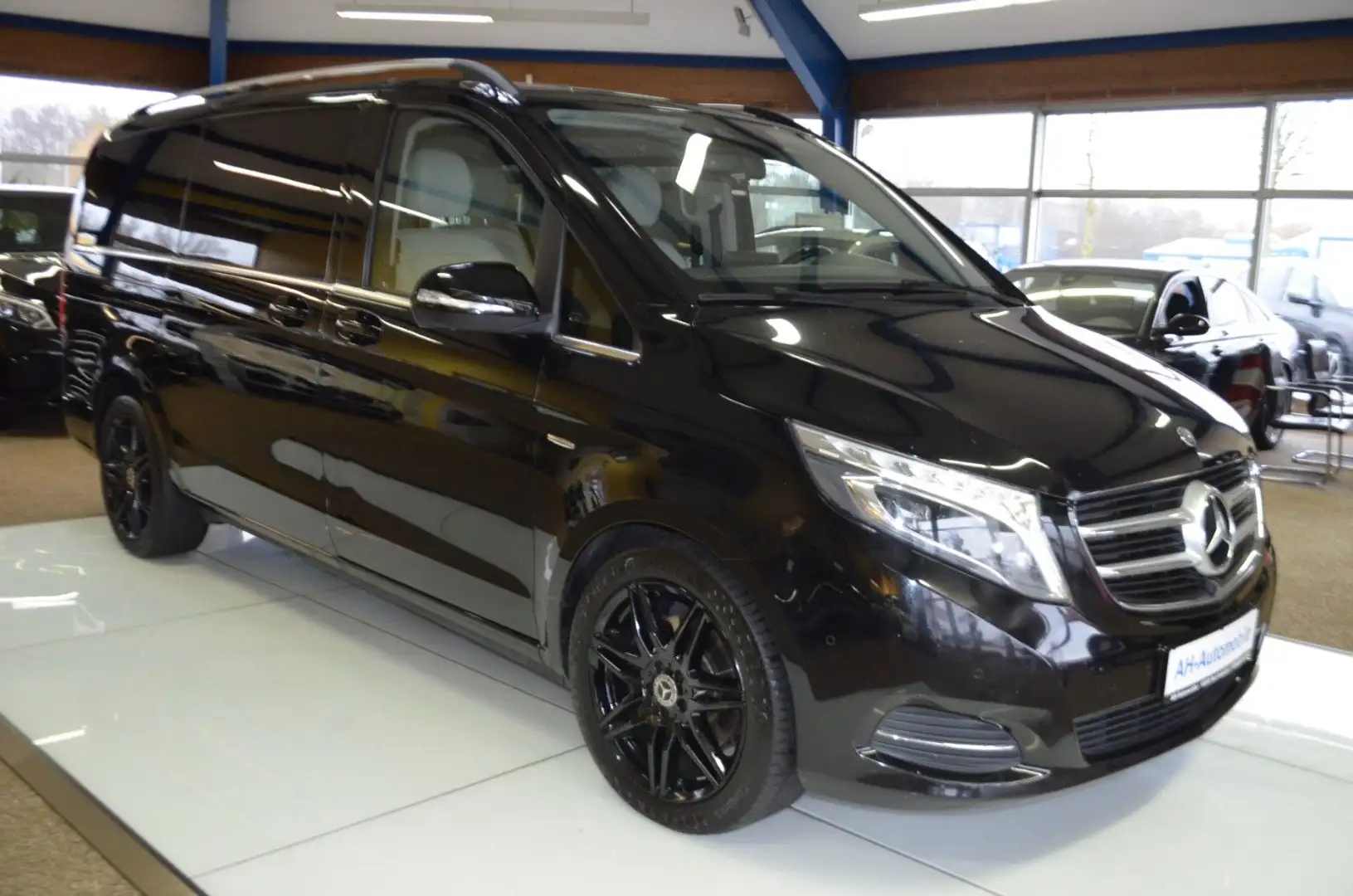 Mercedes-Benz V 220 CDI/d, 250 CDI/BT/d AVANTG./EDITION XENON Schwarz - 2
