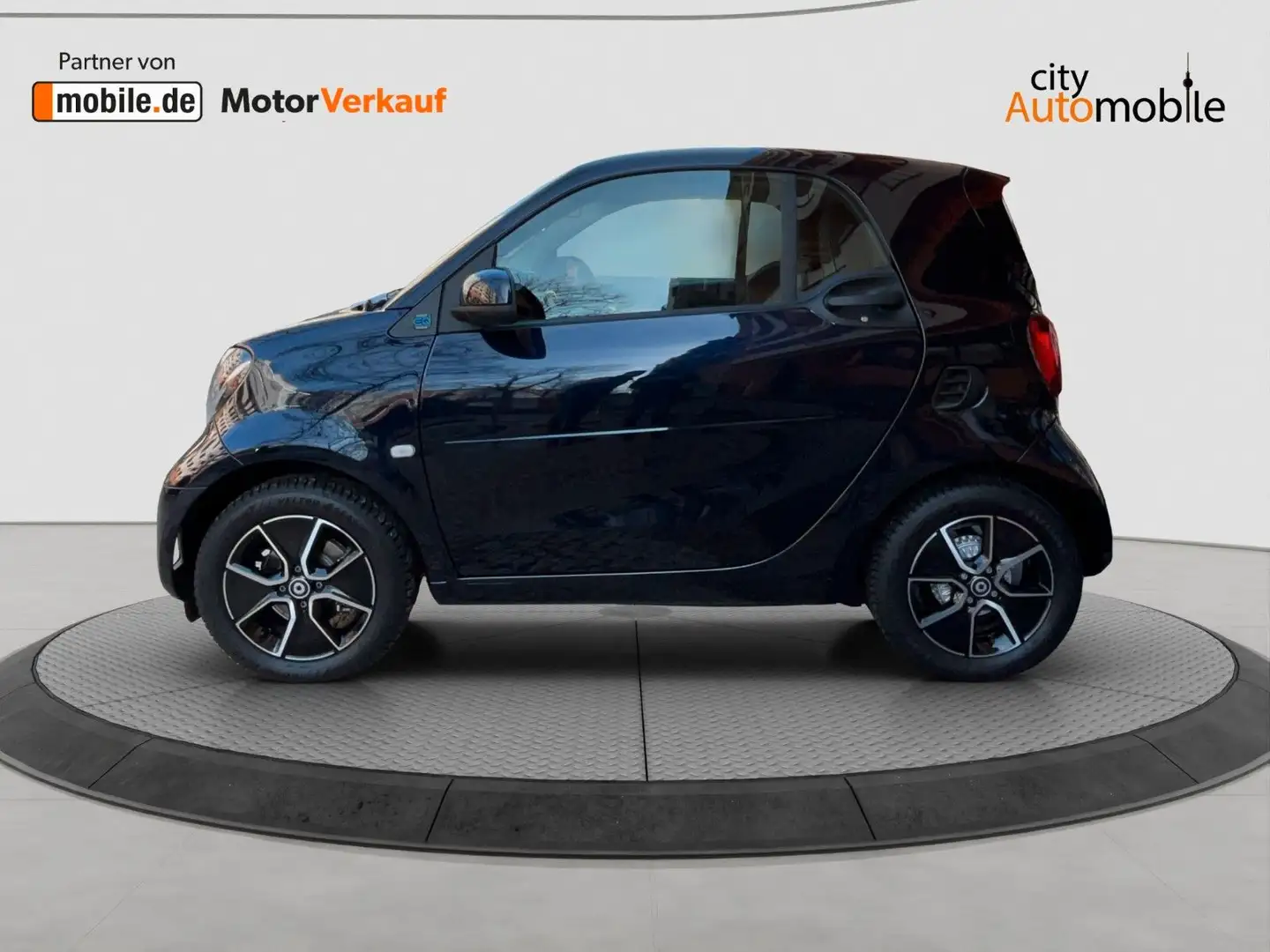 smart forTwo fortwo electric drive EQ/1.Hand/Pano-Dach Blau - 2
