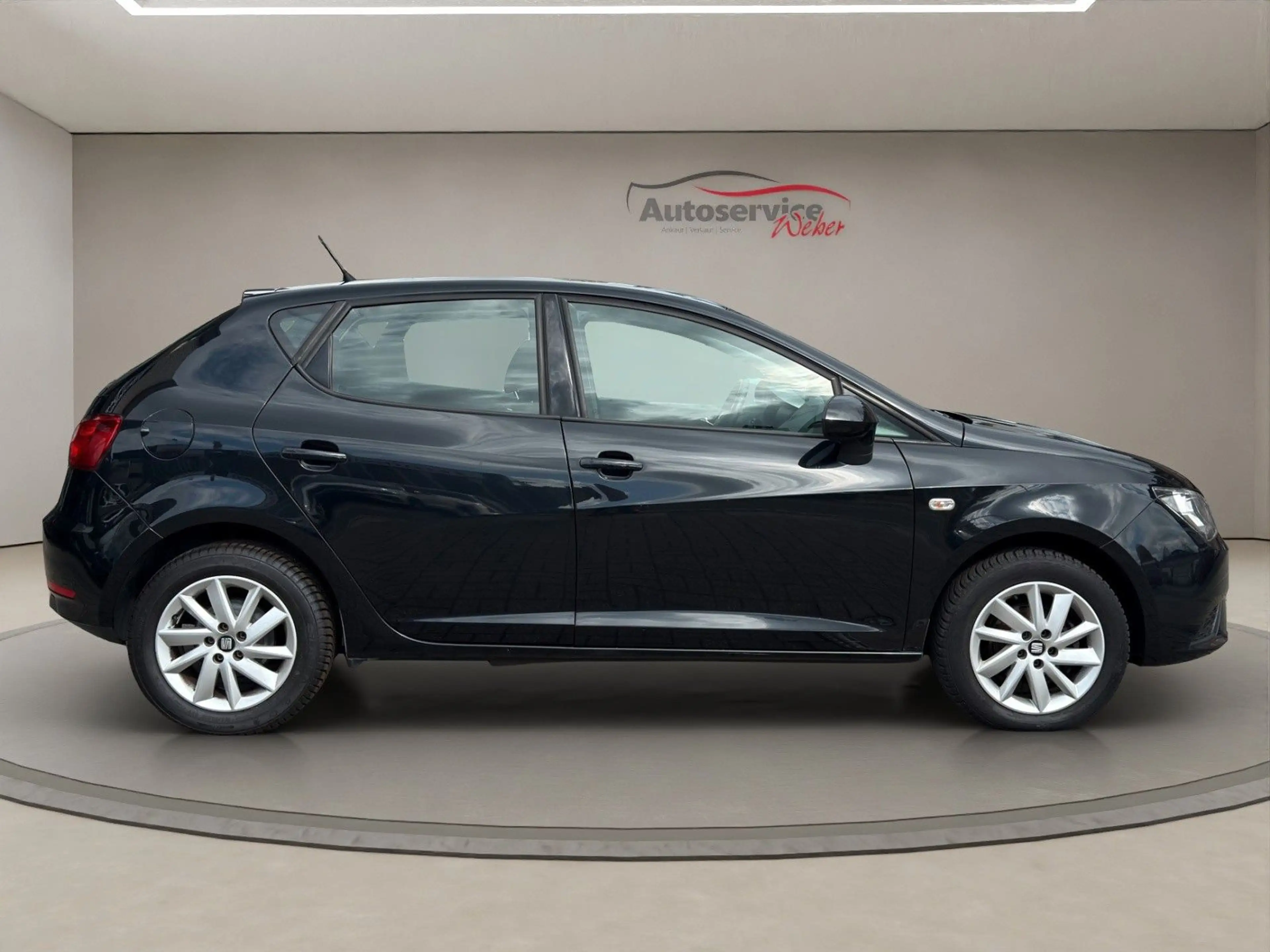 SEAT Ibiza Lim. Style Salsa — photo 6
