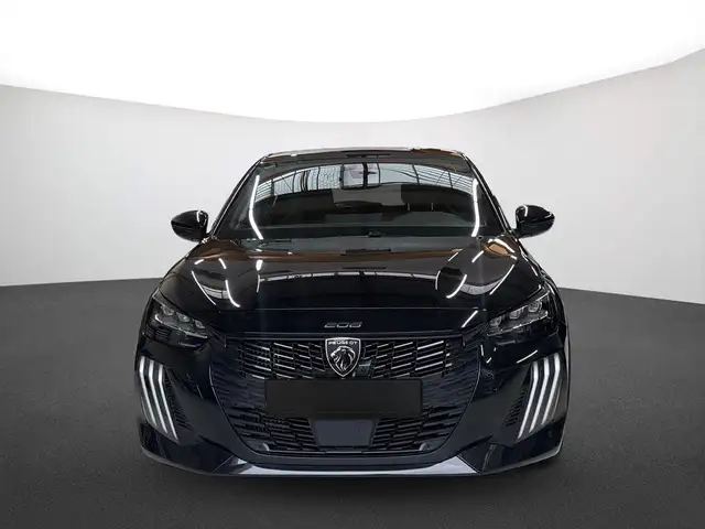 Peugeot 208 view 3