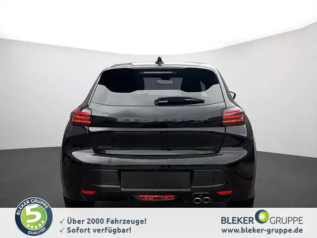 Peugeot 208 view 4
