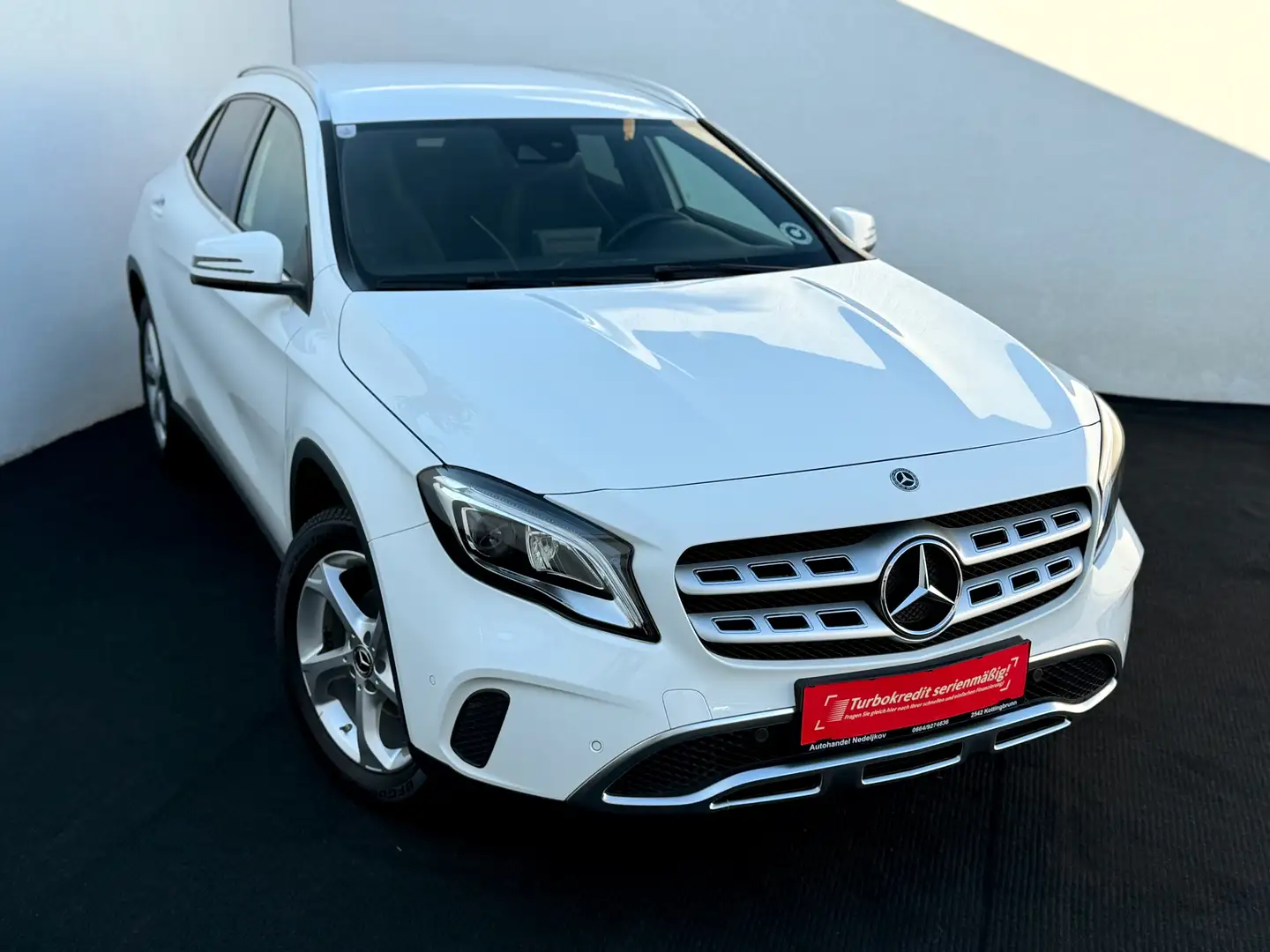 Mercedes-Benz GLA 200 GLA 200 Aut. Sportpaket //46.000KM// Wit - 2