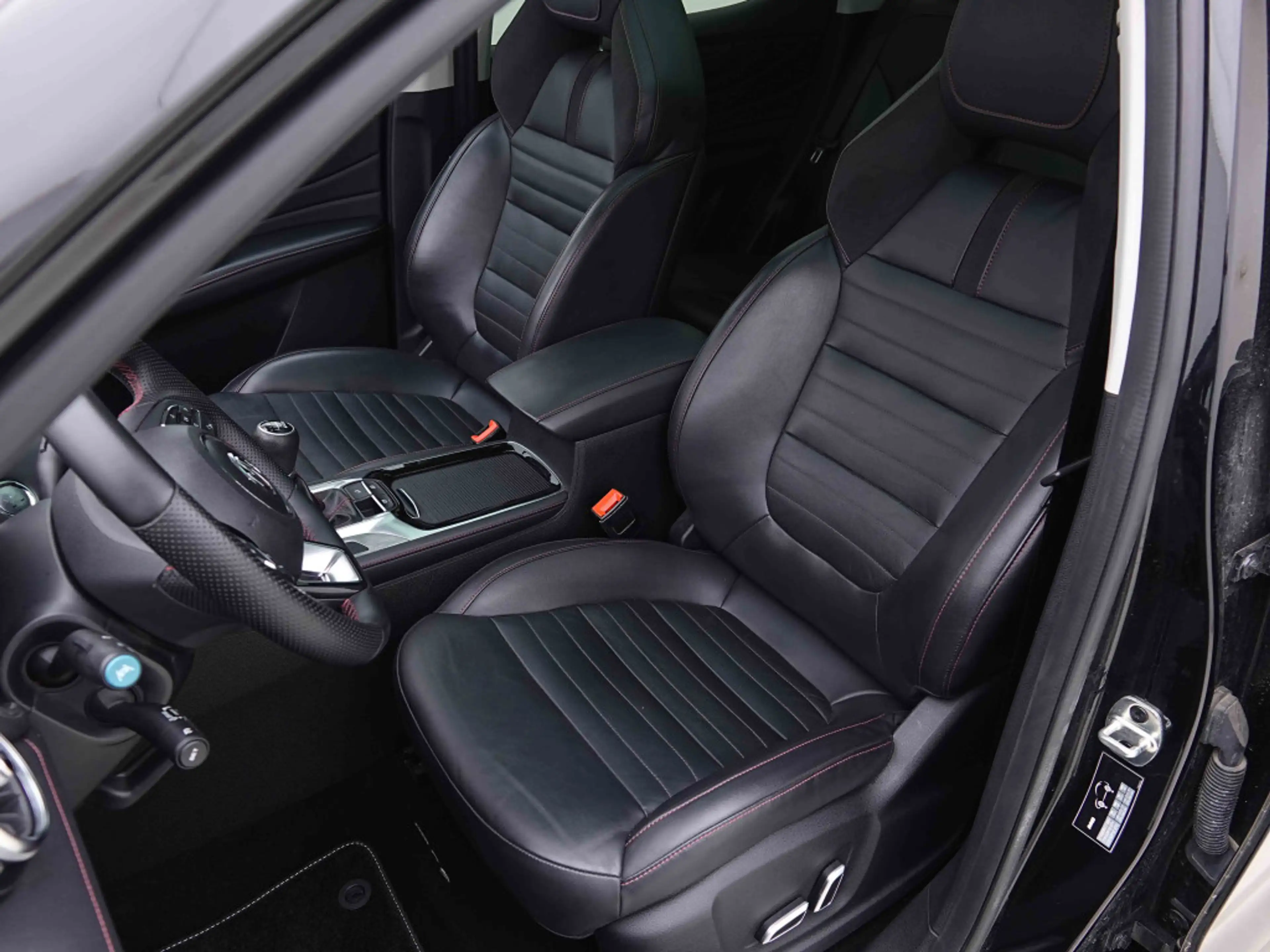 MG HS 1.5 T-GDi 162 Luxury | Pano | Leather | 360Cam | GPS | LED | ALU18 — photo 7