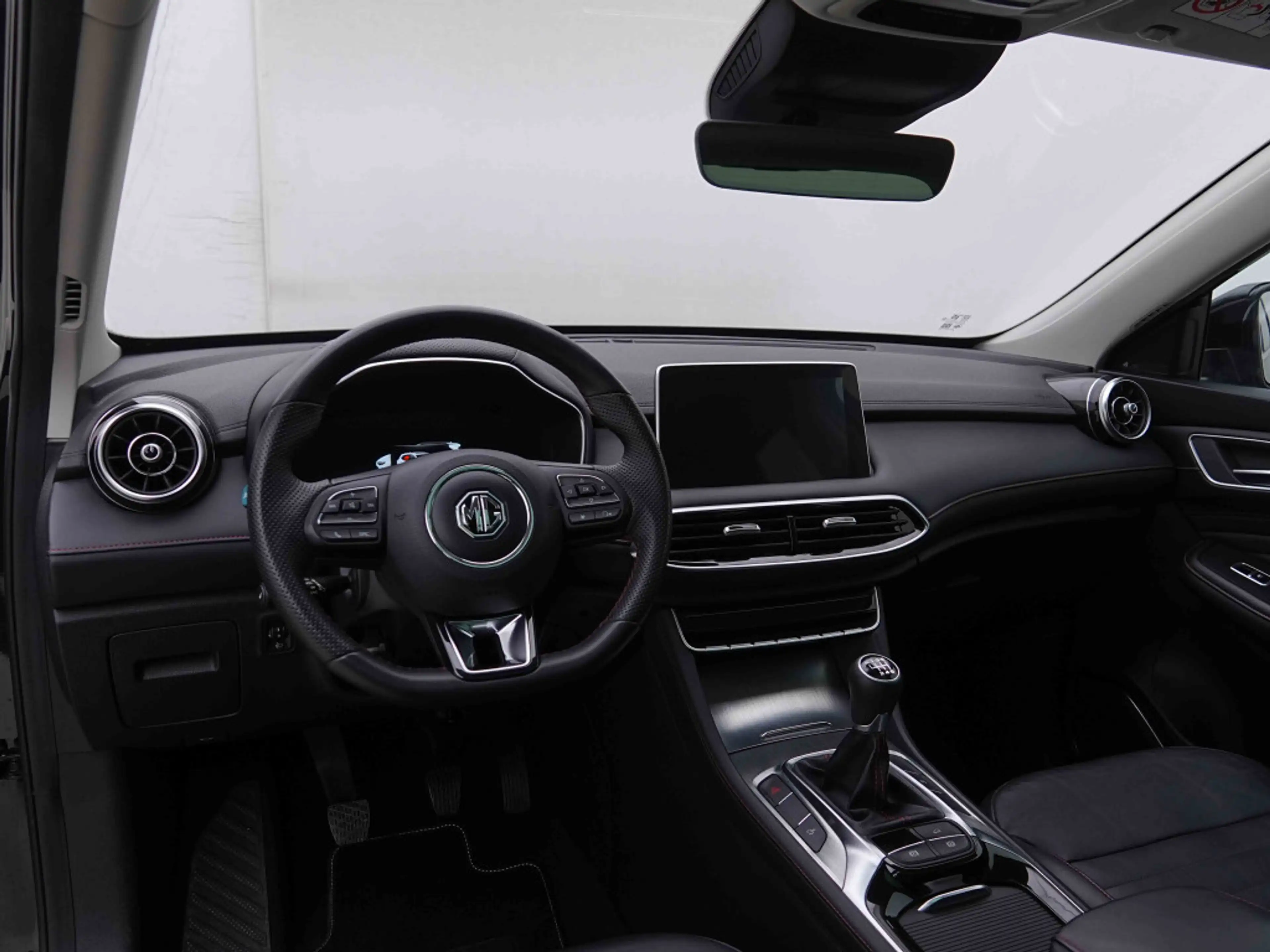 MG HS 1.5 T-GDi 162 Luxury | Pano | Leather | 360Cam | GPS | LED | ALU18 — photo 8